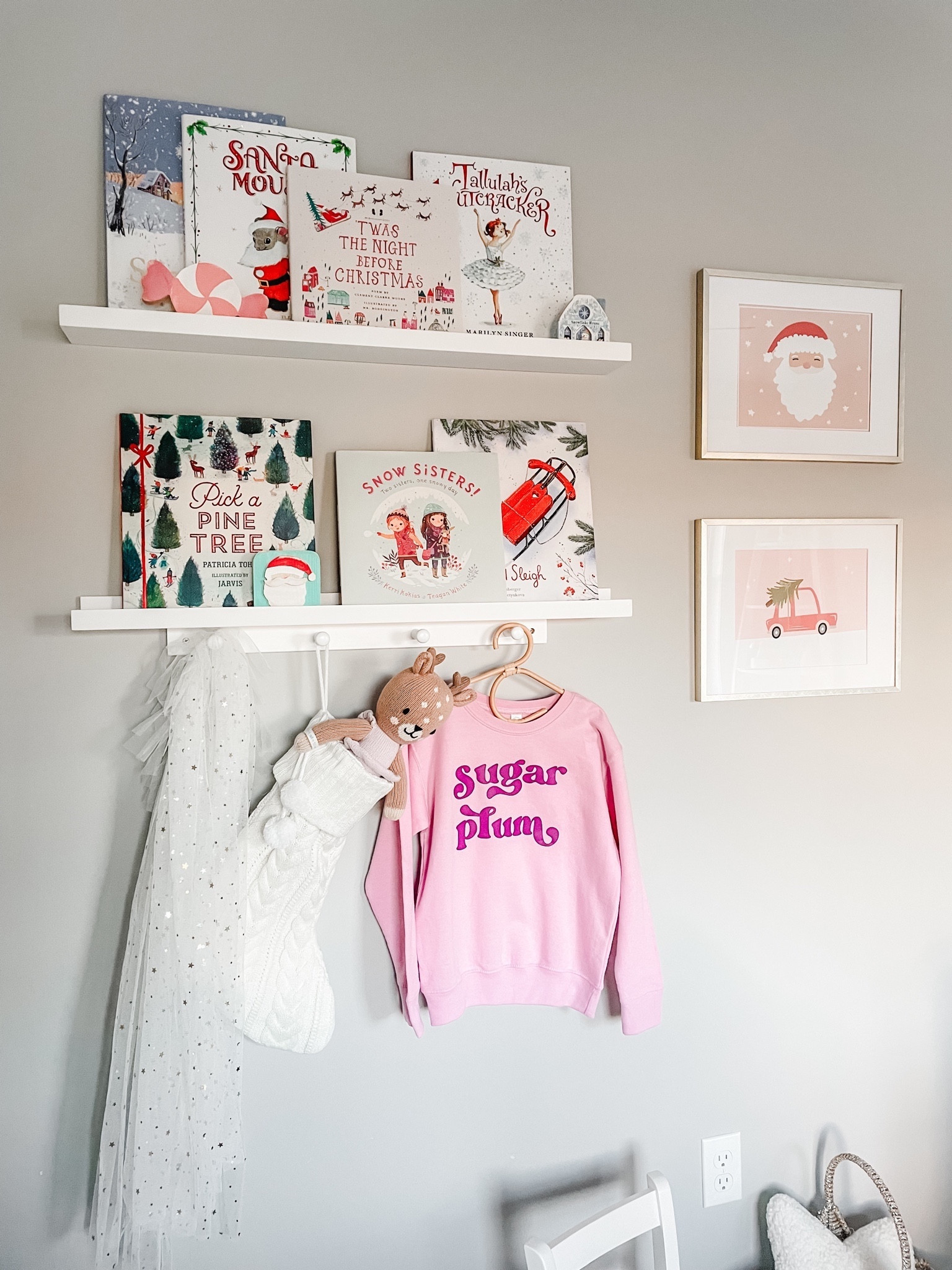 Christmas books for kids 
Kids Christmas books 
Girls shelfie 
Girls Christmas shelf 