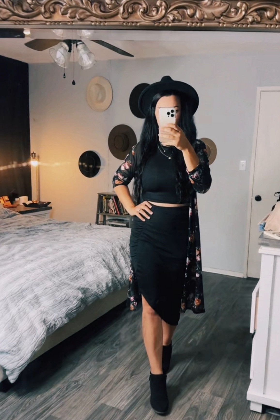 Another #OOTD 🖤 



#LTKHalloween #LTKFindsUnder50 #LTKStyleTip