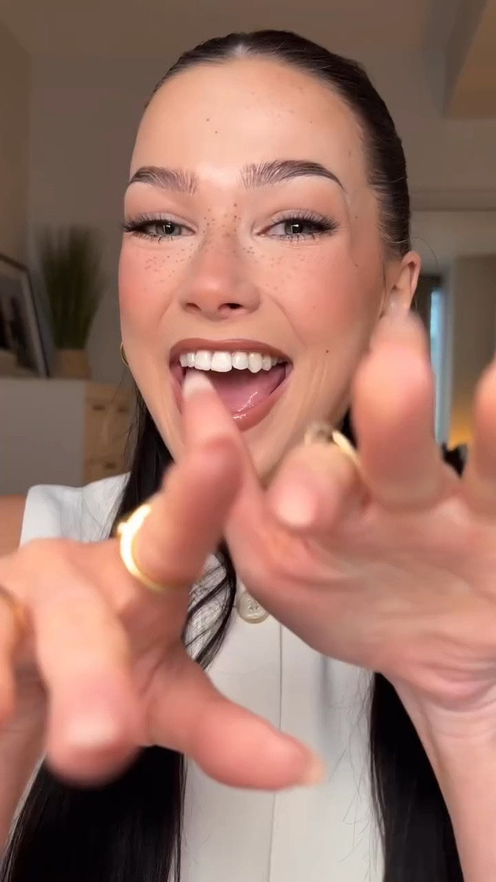 I’ve tried a lot of freckle methods and this is what I always come back to 👏🏻🤎

I really prefer an inkwell formula over a faux freckle marker or pen because you can actually control it (trust me it makes a difference) make some deeper, some softer, and they don’t all look identical and “stamped on” you know?? 

And the real game changer? I press a little translucent powder over top with a powderpuff so they blur into the skin. It softens the edges just enough so they look like they’ve been there under my makeup all along! 

If your freckles ever look like they’re sitting on top of your makeup… try that ☀️

#fauxfreckles #freckles #makeuptips #naturalmakeup  #beautycreator