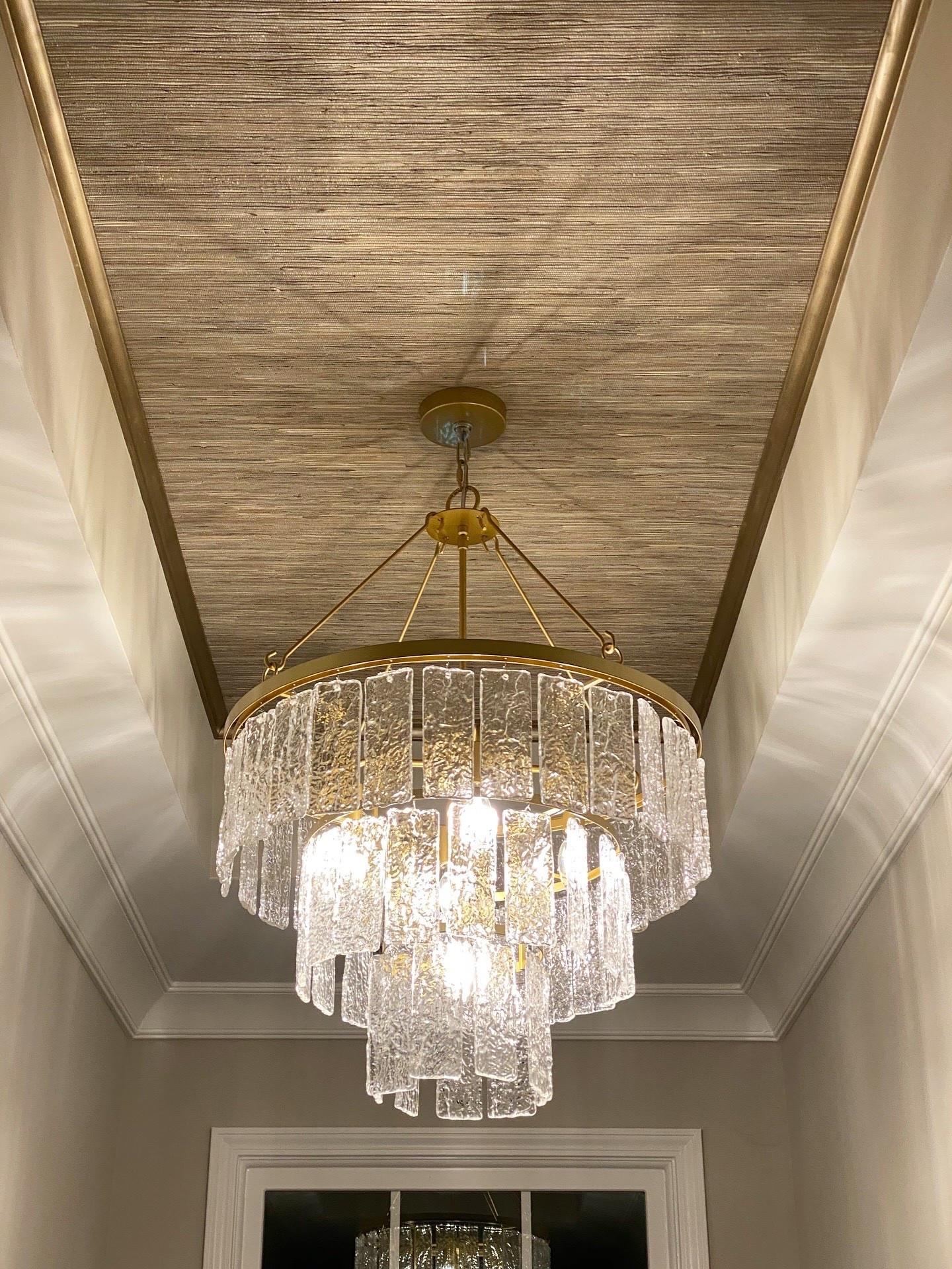 Textured wallpaper for this beautiful ceiling! 

#LTKHome #LTKCyberWeek #LTKSaleAlert