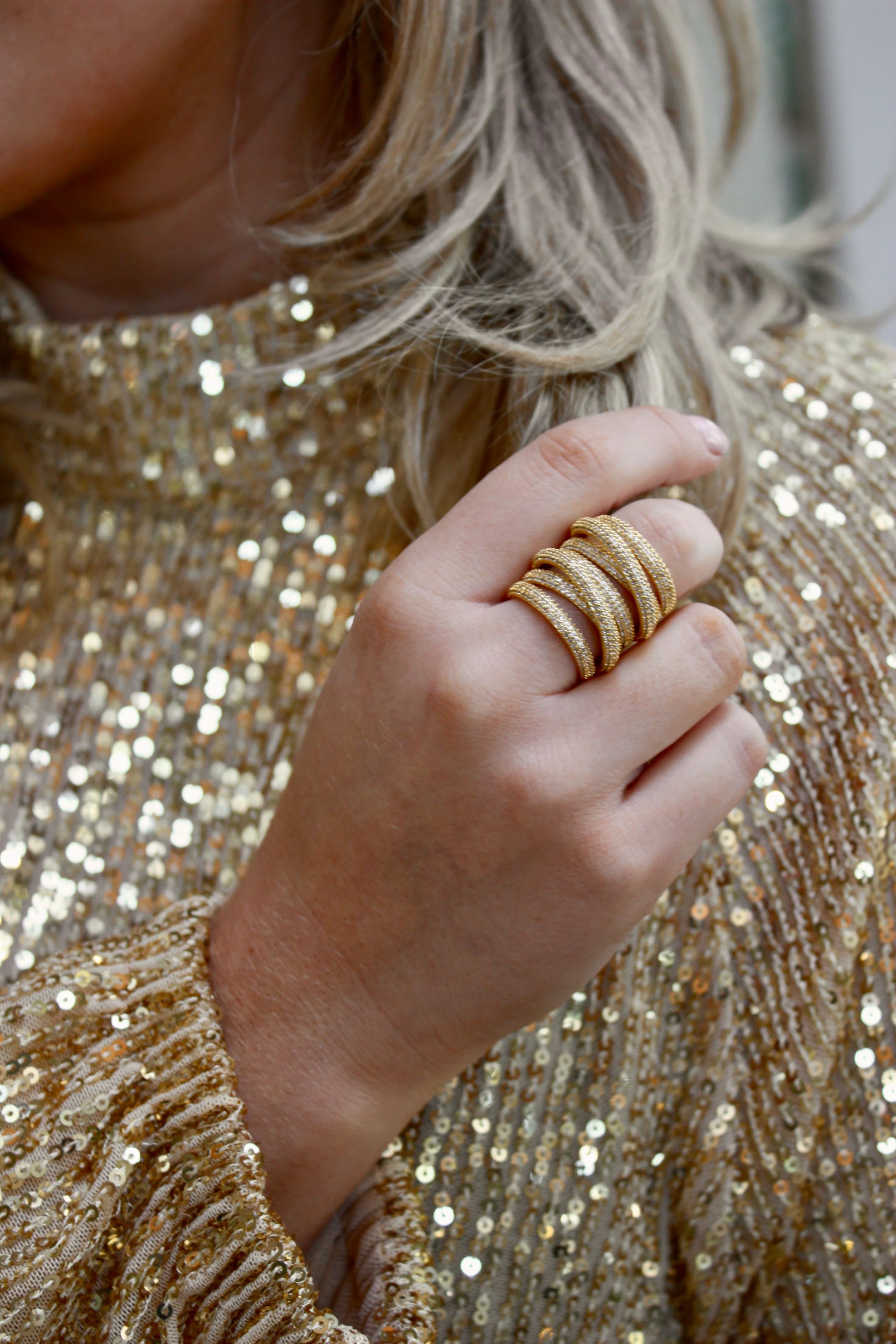 Grande Twisted Luxe Ring-Gold | Accessory Concierge