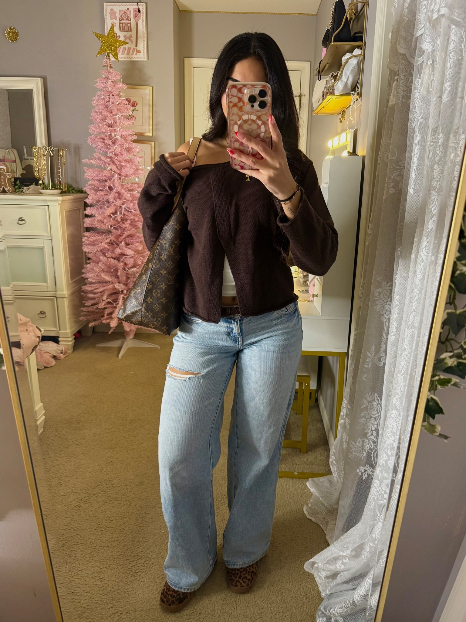 Size small sweater, jeans size 25

#LTKgrwm #LTKootd #LTKSeasonal