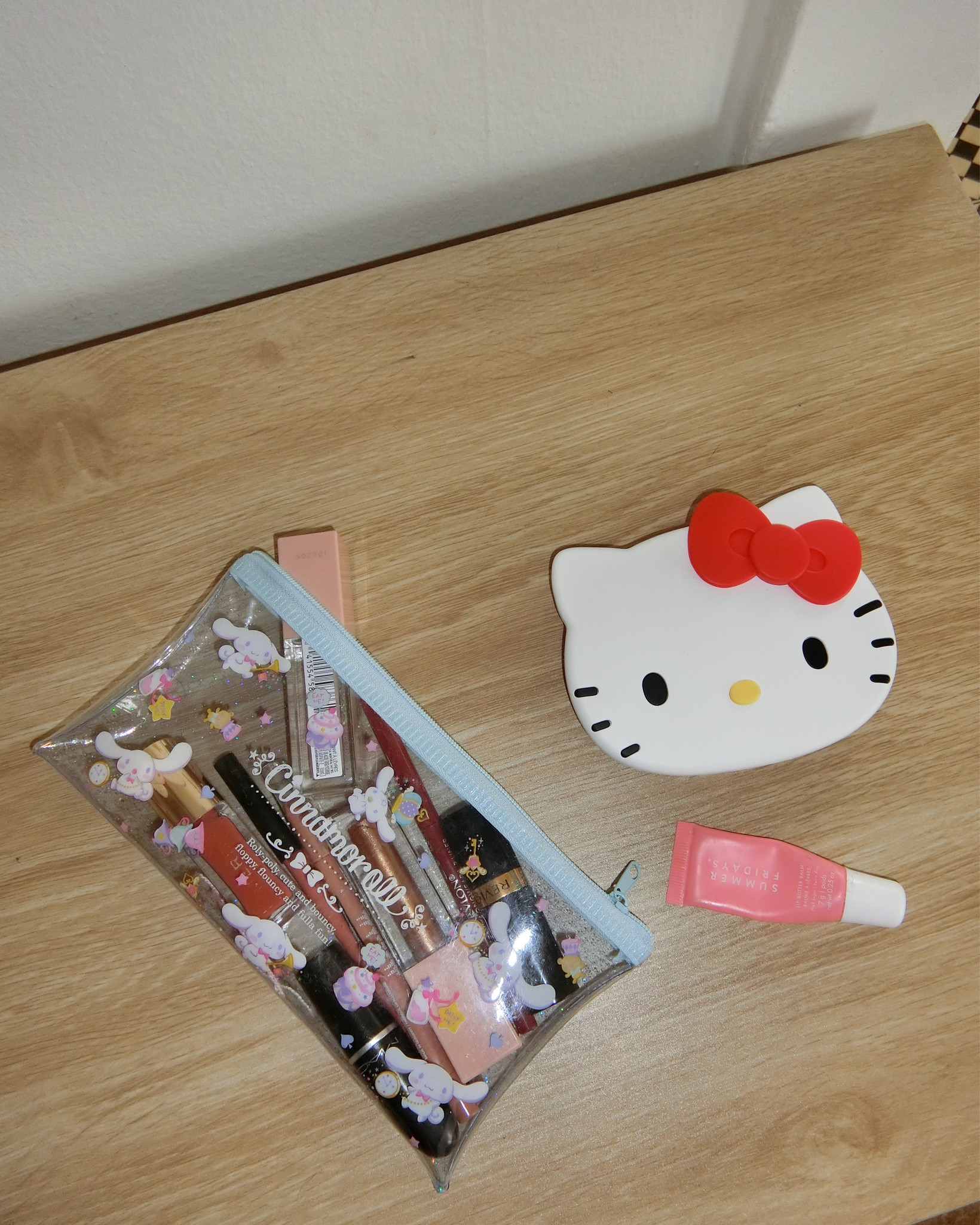 Hello Kitty Led Compact mirror 

#LTKBeauty