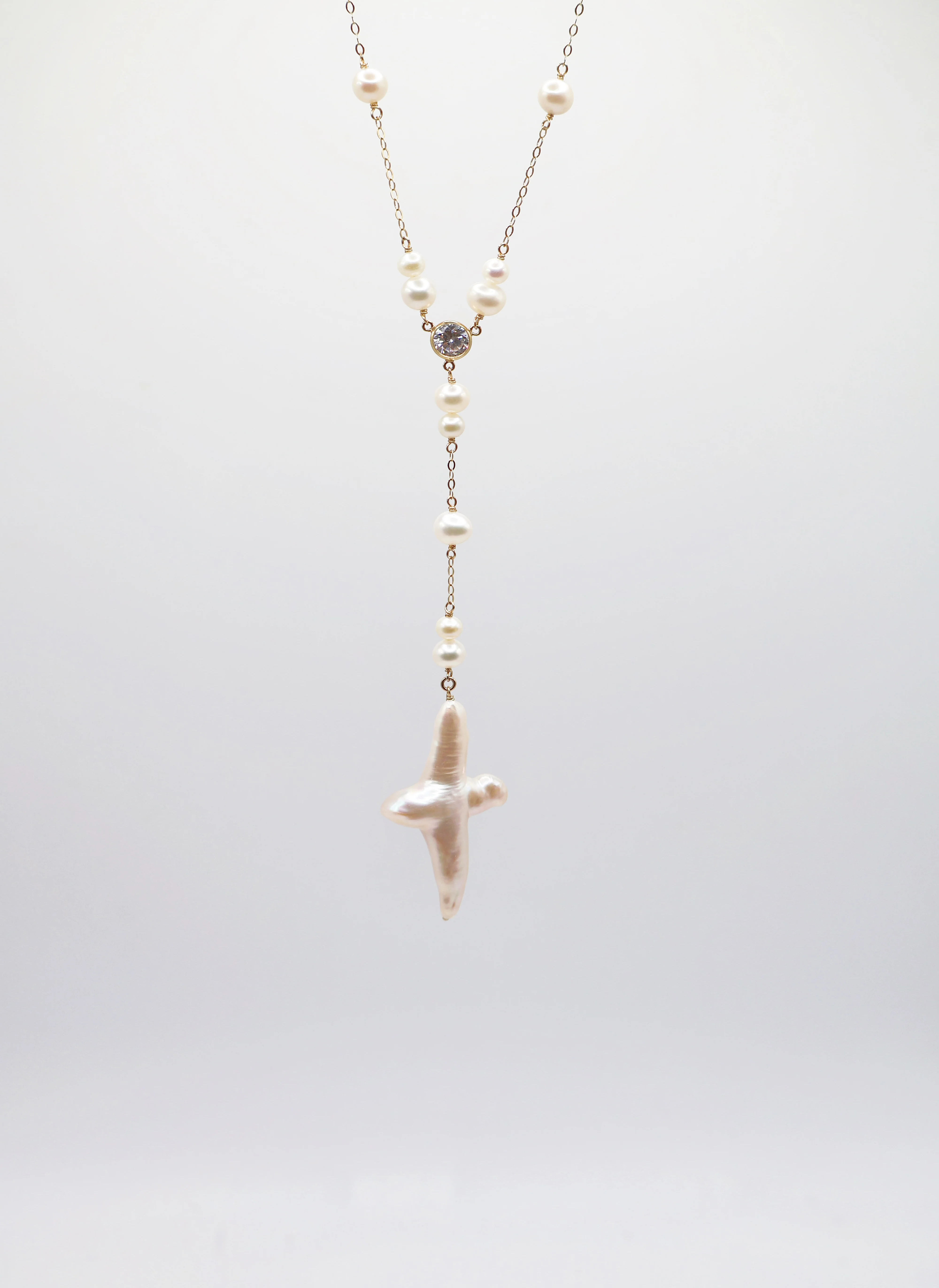 Divine Tide Necklace | 18k Gold Filled Jewelry by Apelila | Apelila Jewelry