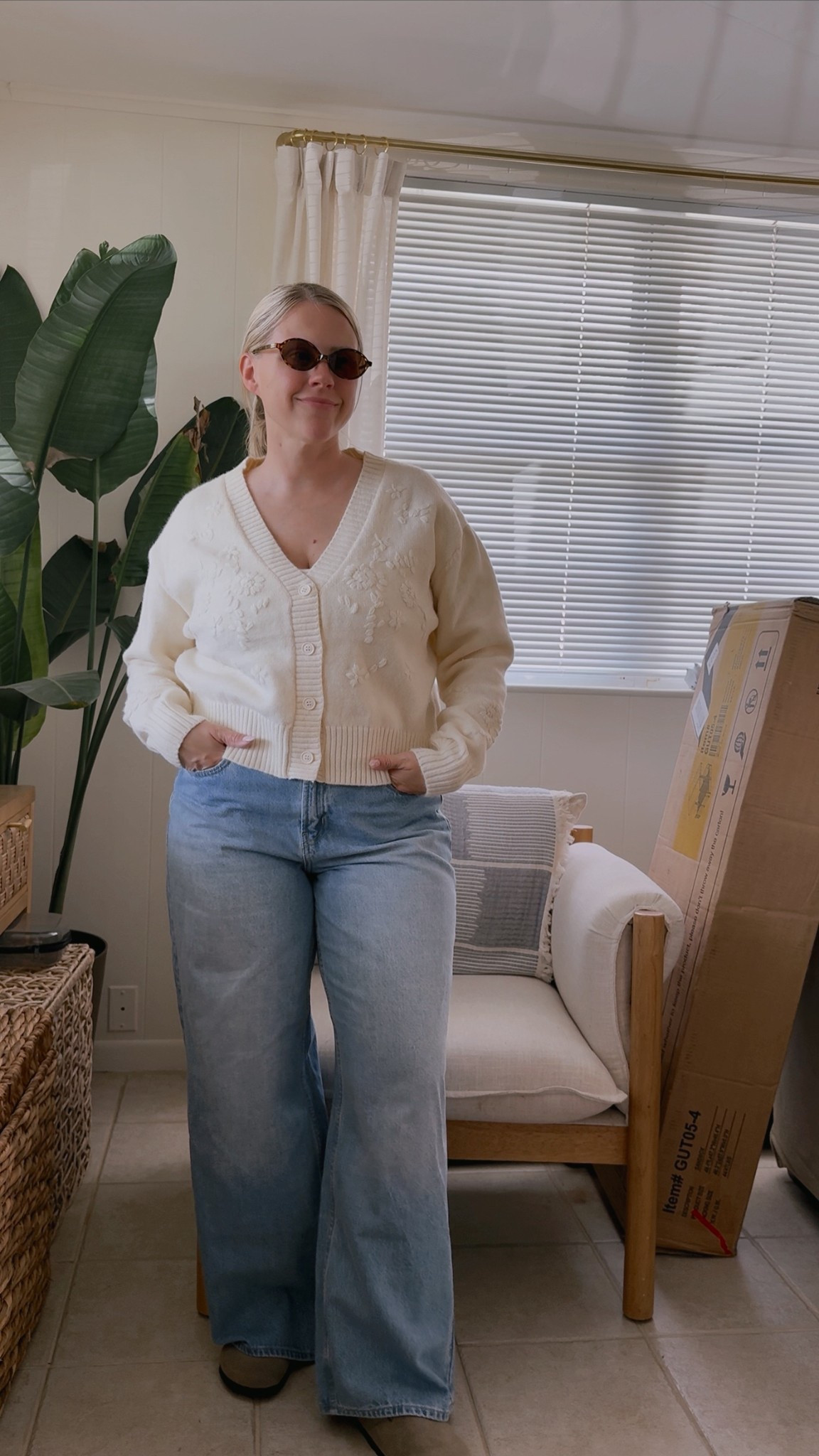 This wide leg denim is going to be my go-to this spring! 


Spring style, jeans, wide leg denim, sweater, cardigann

#LTKSeasonal #LTKootd