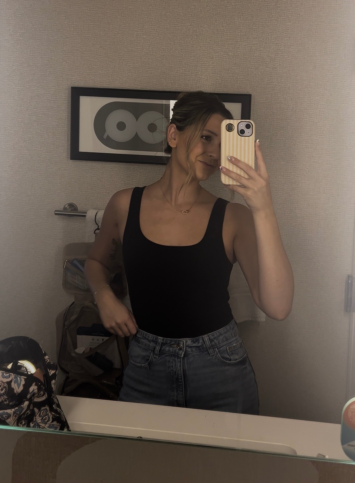 hockey game ootd 🖤🏒

#LTKdayinmylife #LTKmomlife #LTKootd