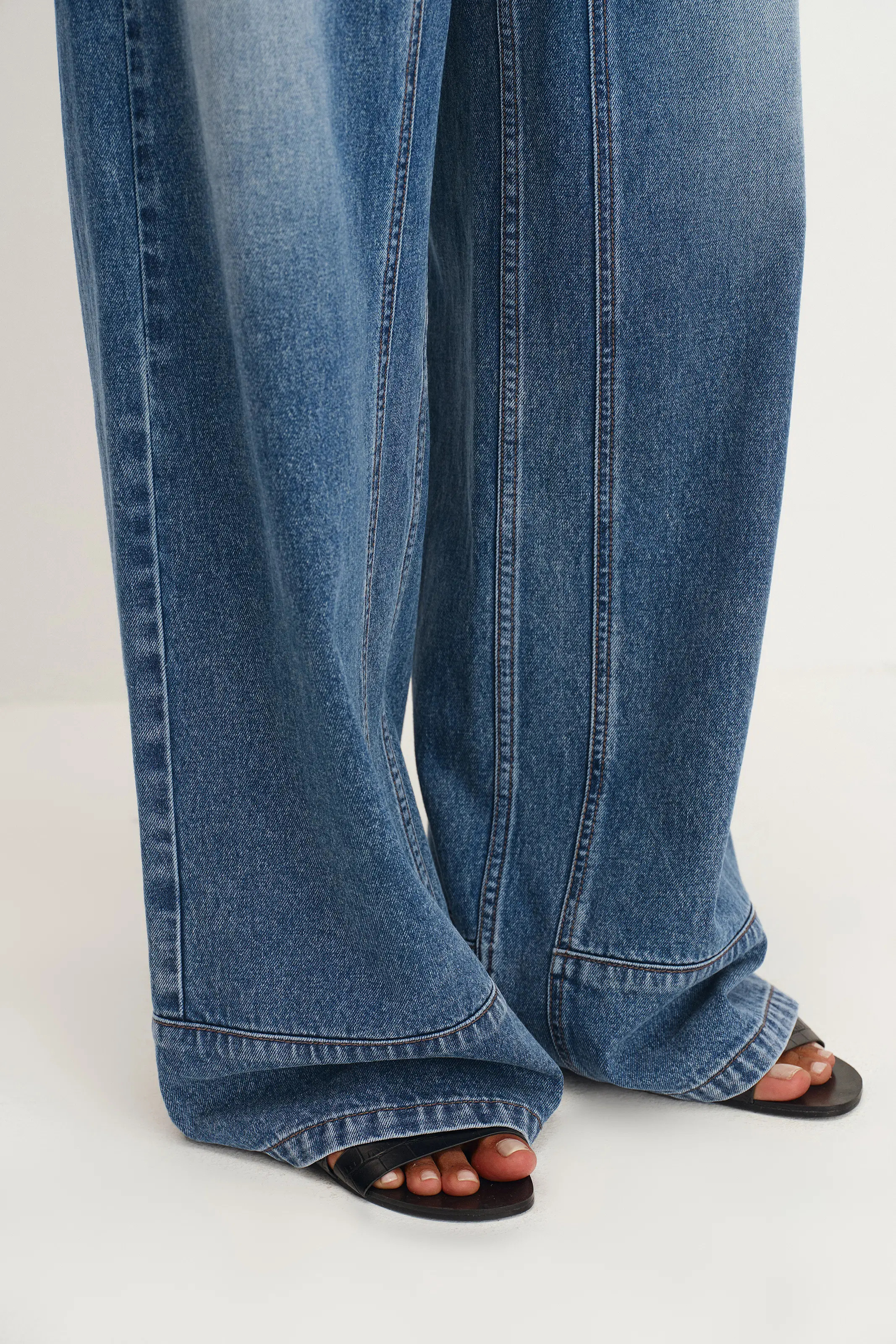 Glaire Zip Fly Straight Wide Leg Jeans in Lyocell Denim - Updated Fit | Fabrique