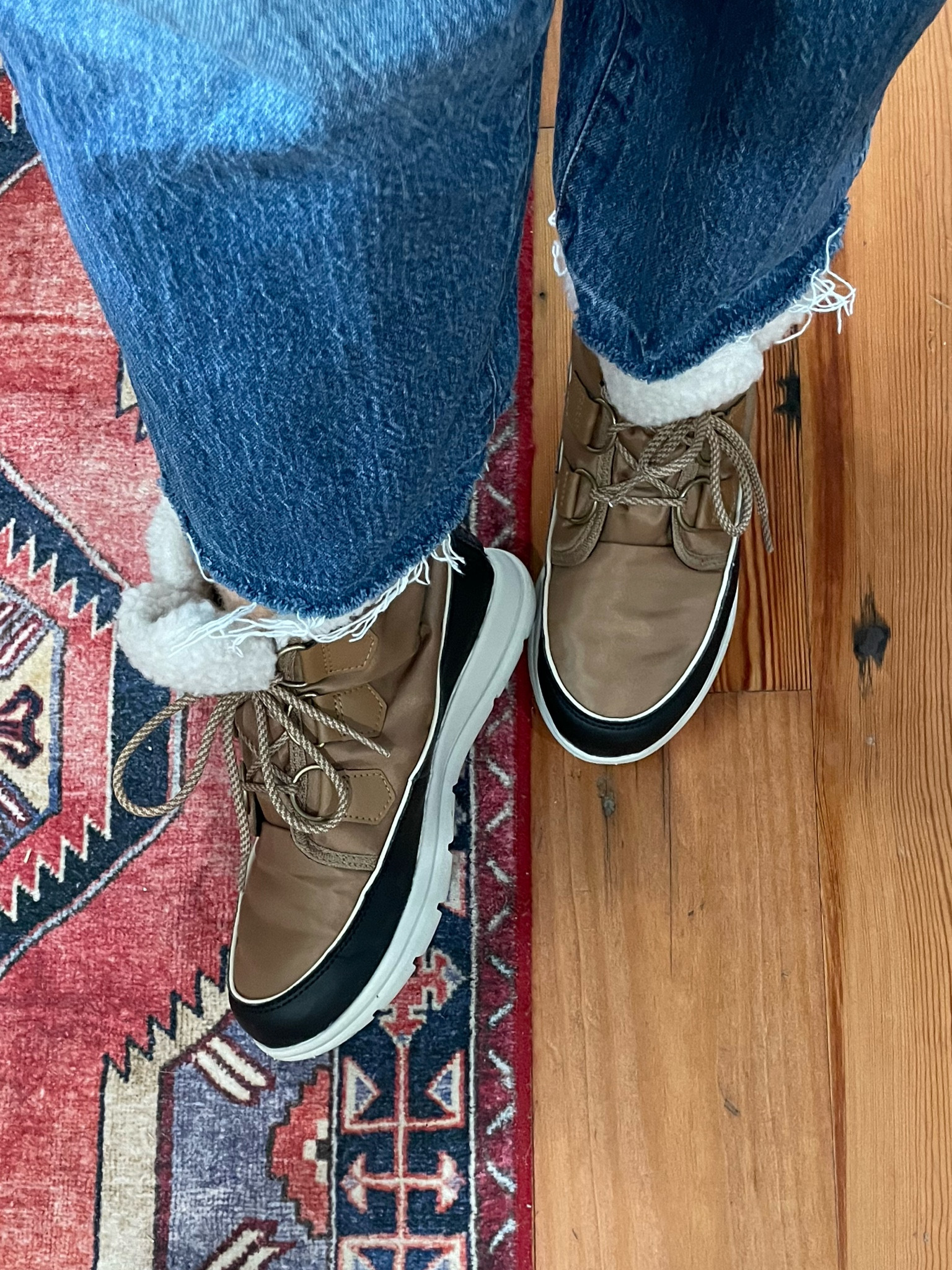 Linking boots similar to my favorite waterproof, winter boots by
Sorel.

#LTKSale