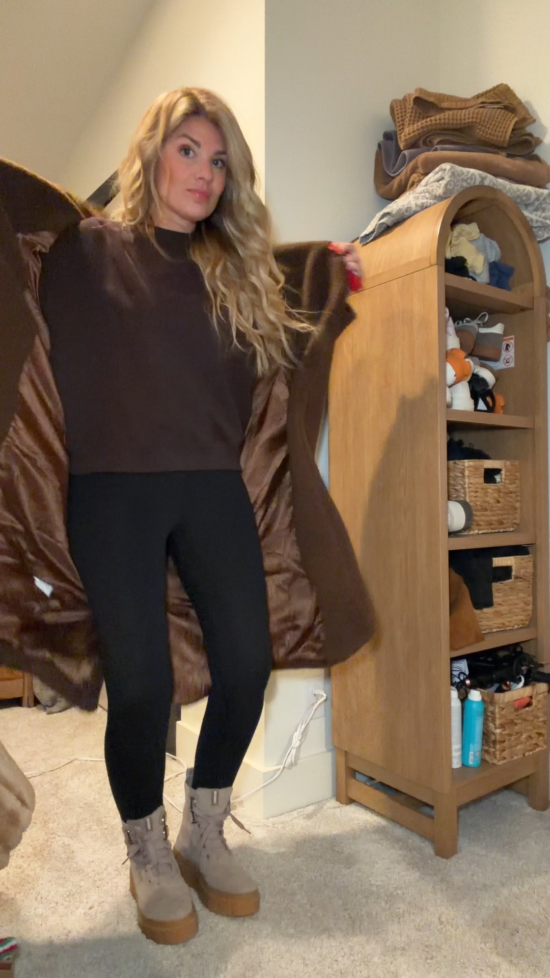 Casual… and brown. The color of the season. 

#LTKgrwm #LTKootd #LTKmomlife