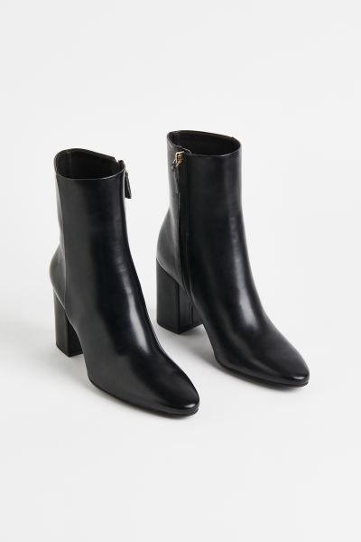 Boots mit Absatz | H&M (DE, AT, CH, NL, FI)