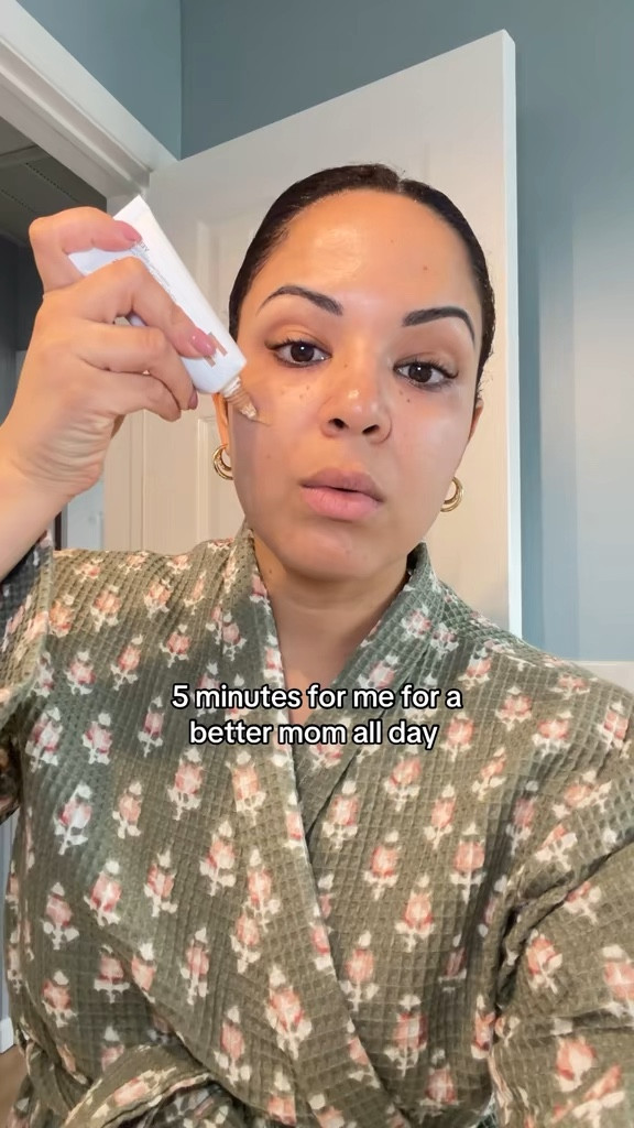 Less then 5 minute makeup look @DIBS Beauty @Summer Fridays @Target 

#LTKgrwm #LTKmomlife #LTKBeauty