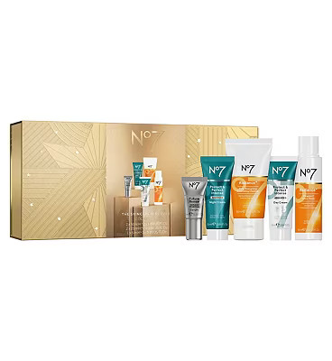 Liz Earle Cleanse & Refresh Mini 2 Piece Gift Set | Boots.com