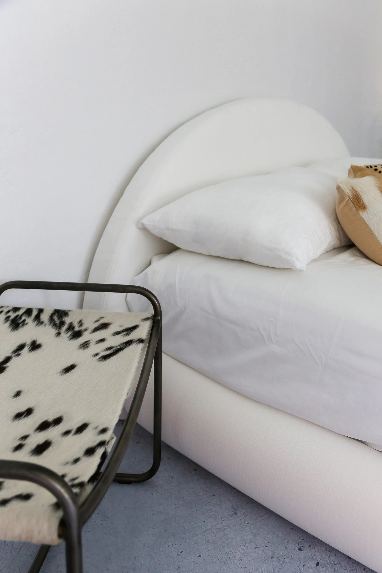 Luna Set: Modern and minimal bed frame and headboard with the smooth flowing corners in a crescen... | Etsy (US)