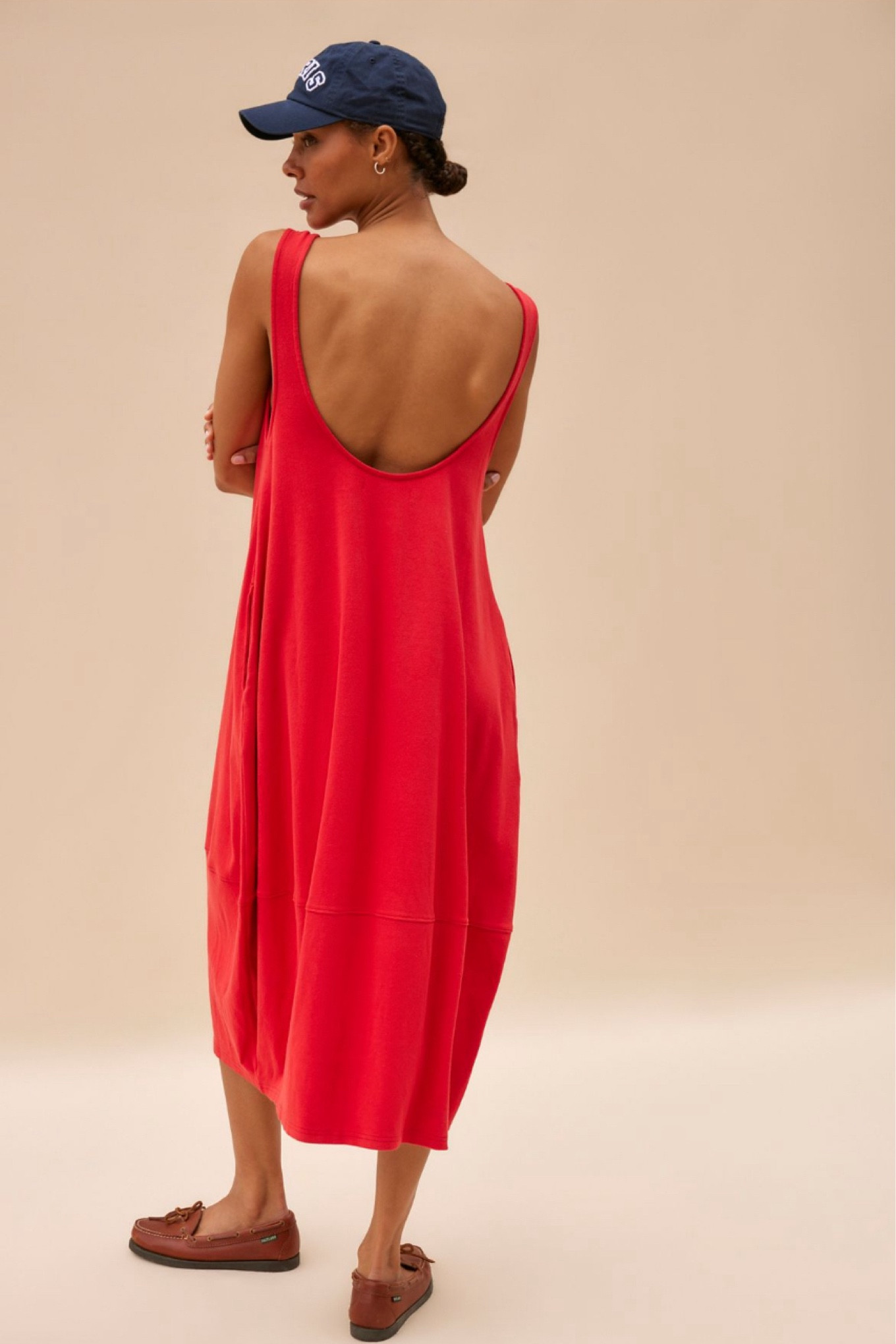 Red Midi ❤️

#LTKFindsUnder100 #LTKStyleTip #LTKSeasonal