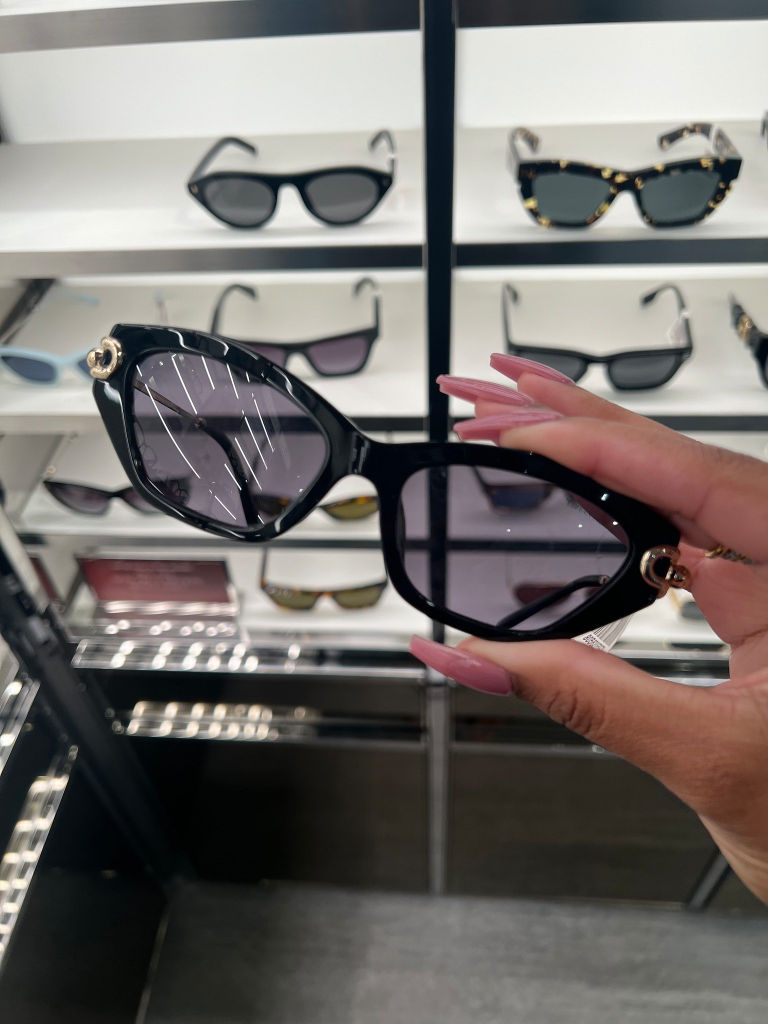 Tiffany sunglasses 🕶️ 

Luxury sunglasses, designer frames, designer sunglasses, eyewear, sunglassess

#LTKWorkwear #LTKTravel #LTKgrwm