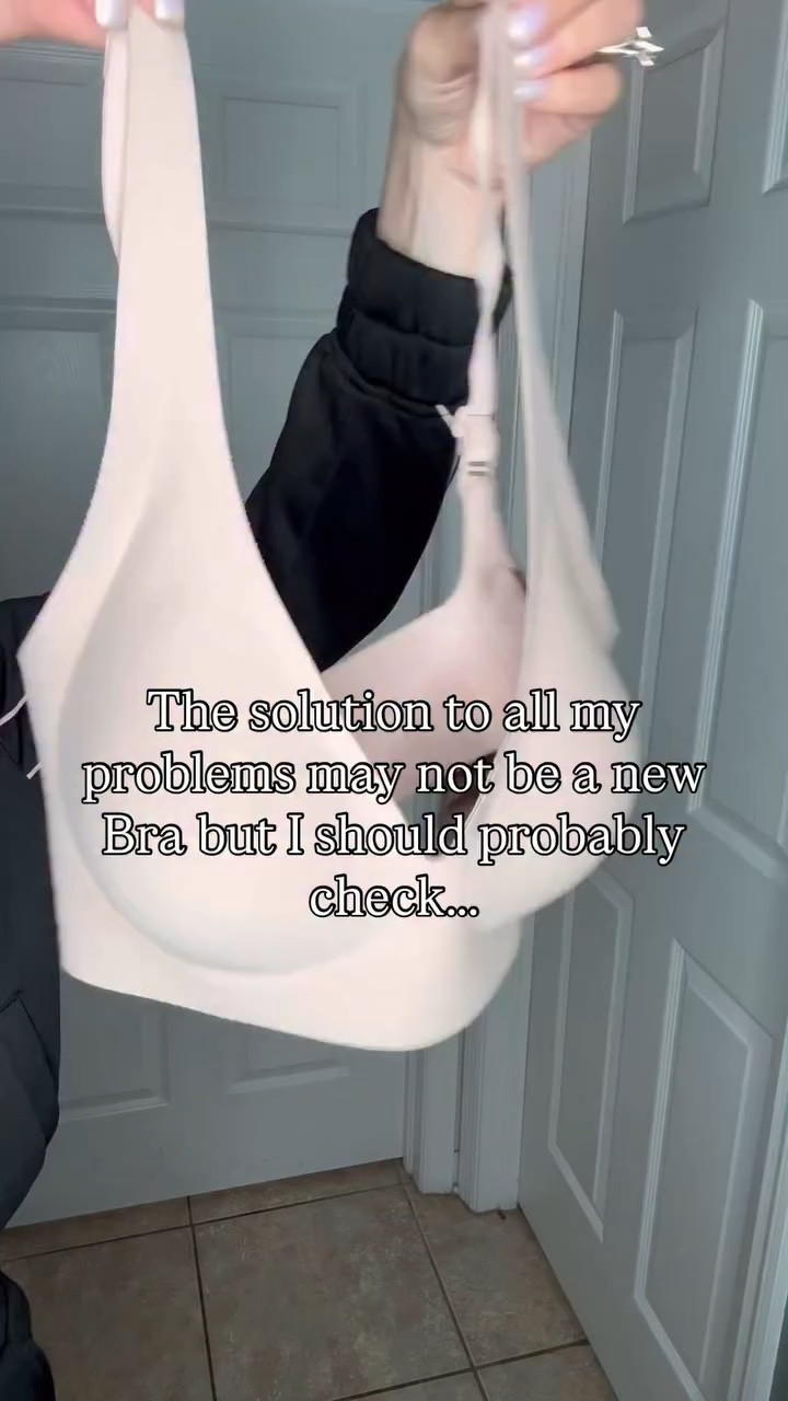 Respectfully... my life is falling apart. But this wireless seamless Amazon bra? Holding everything together-literally & emotionally

Comment “bra” to shop

#bra #bras #amazonfinds #amazonfashion #amazonfashionfinds