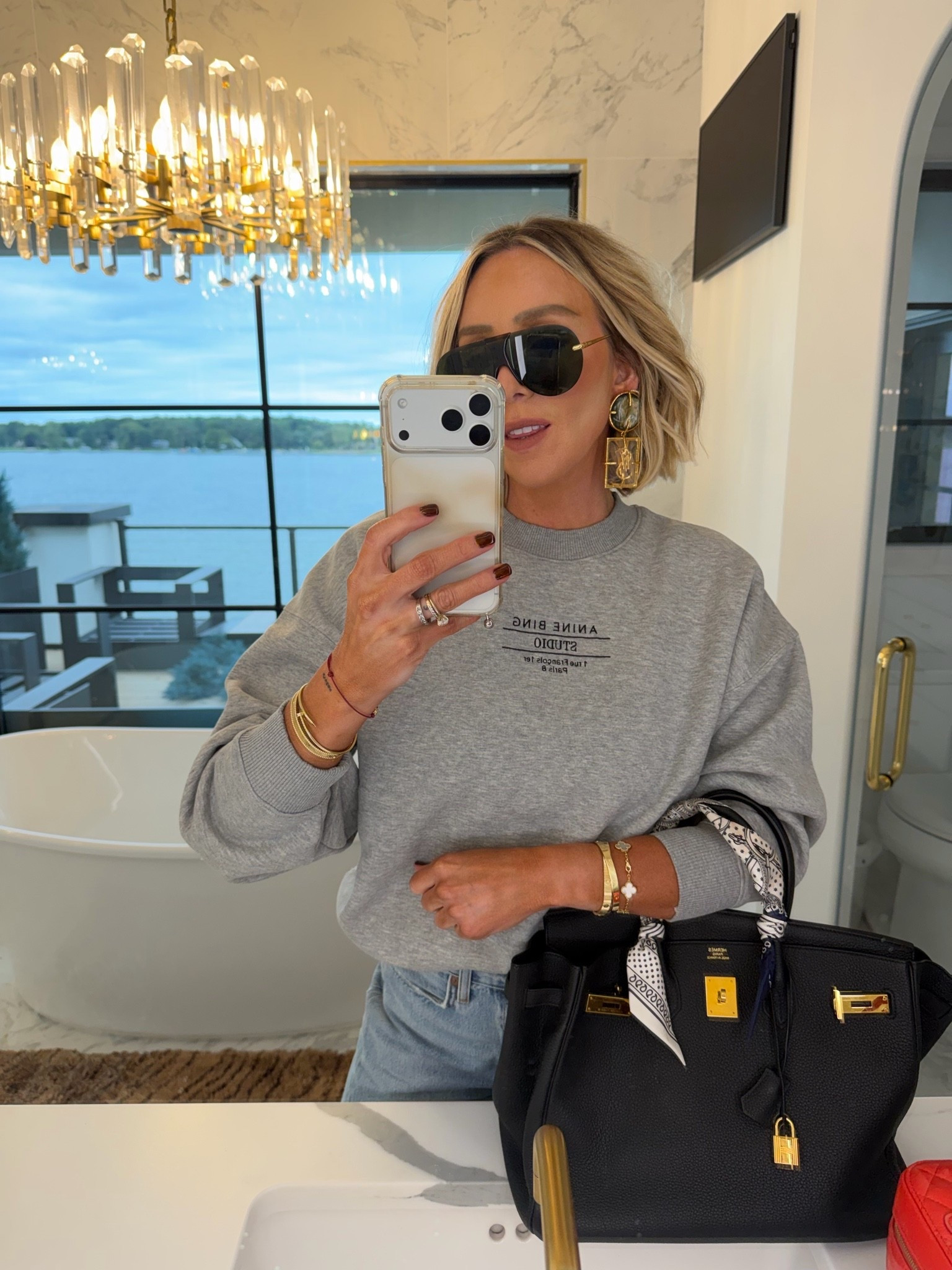 The perfect fall sweatshirt 🖤 so easy to dress up or down! Wearing a small ✨

#LTKootd #LTKdayinmylife #LTKSeasonal