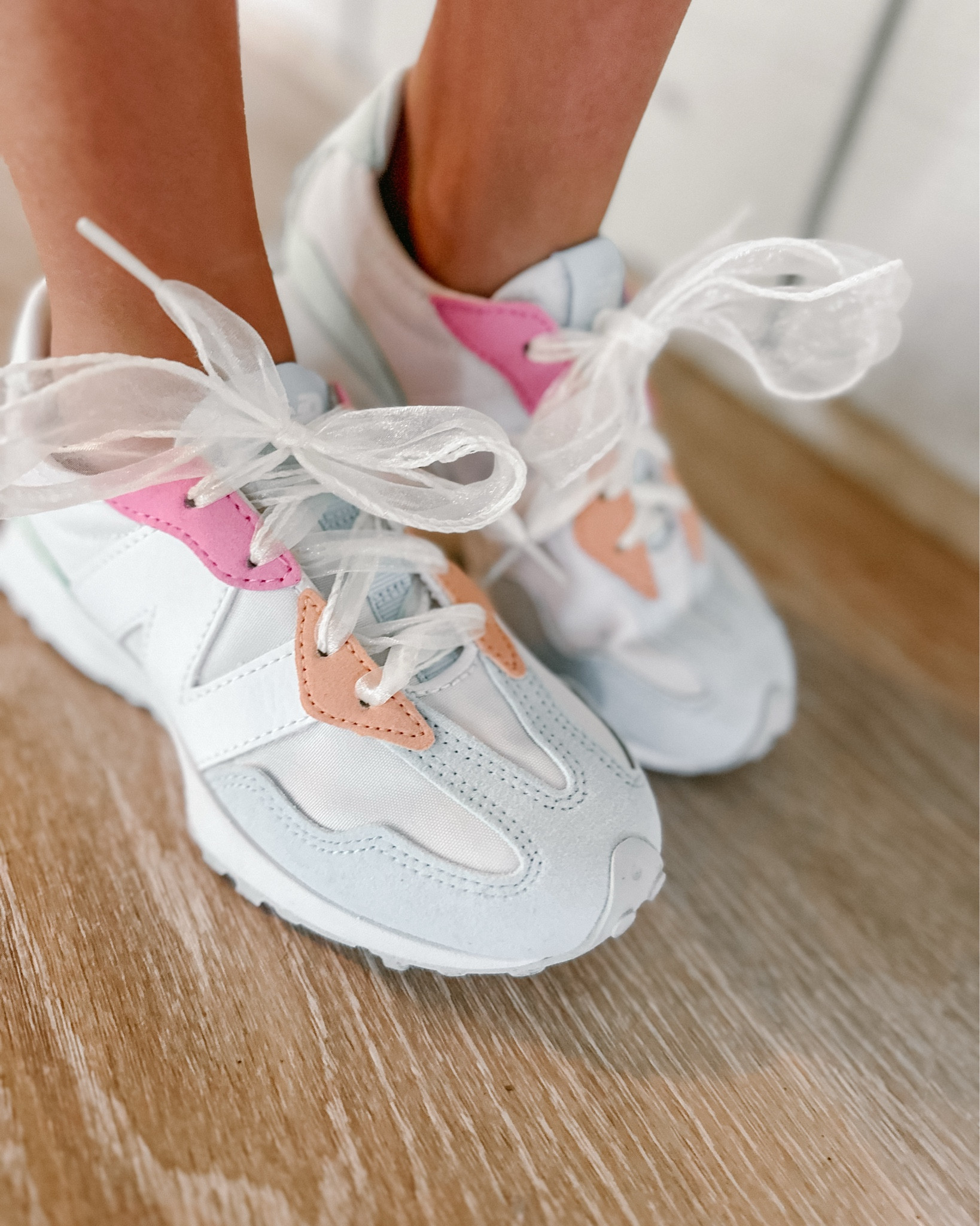 These shoes 🤍 + laces!!

Girly, fun and so ready for back to school! I’m not sure who’s more obsessed myself or Palmer!! 