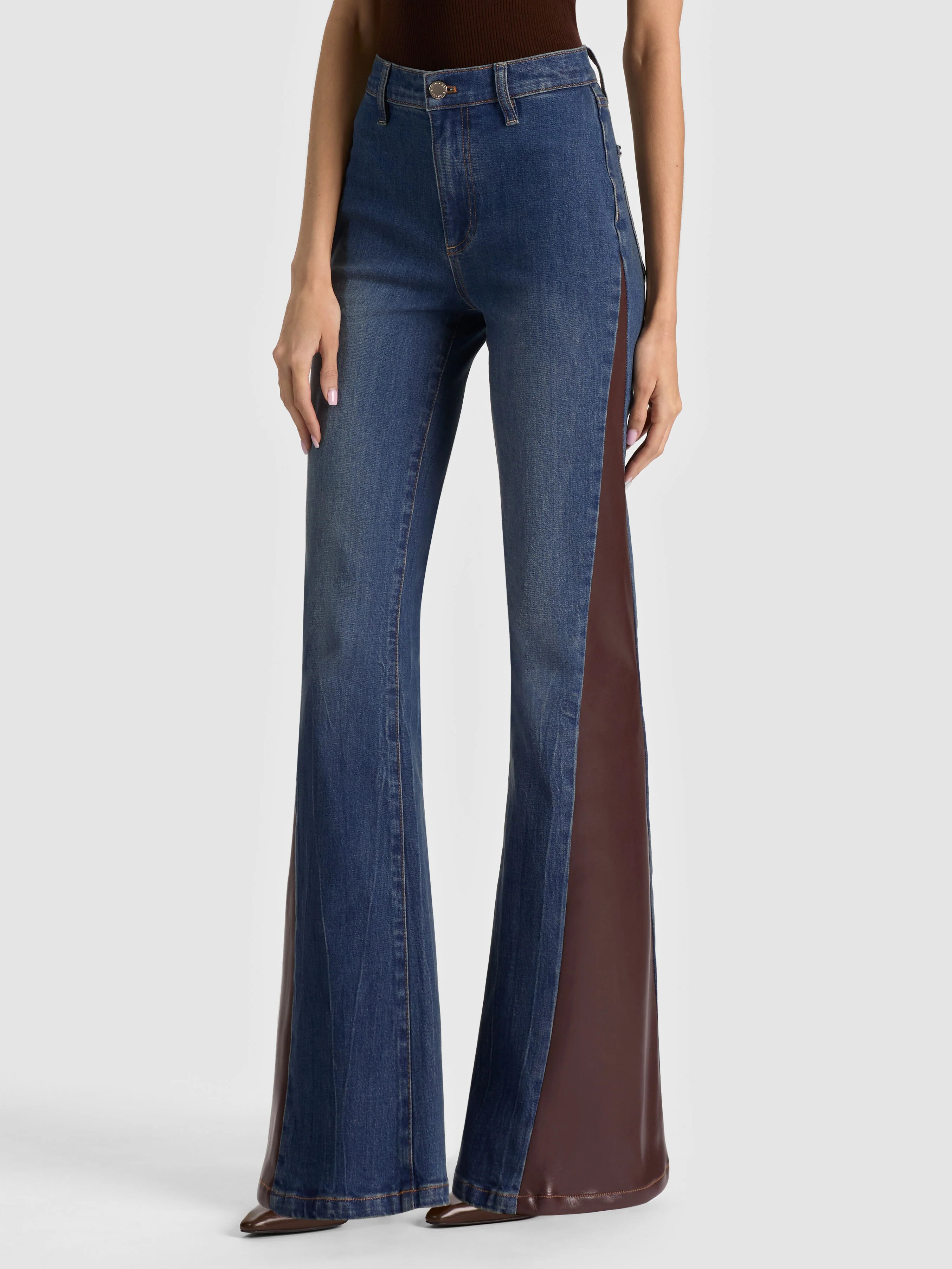 SB VEGAN CUTOUT JEAN in GEORGETTA VINTAGE BLUE/DK CHOC | ALICE + OLIVIA | Alice + Olivia
