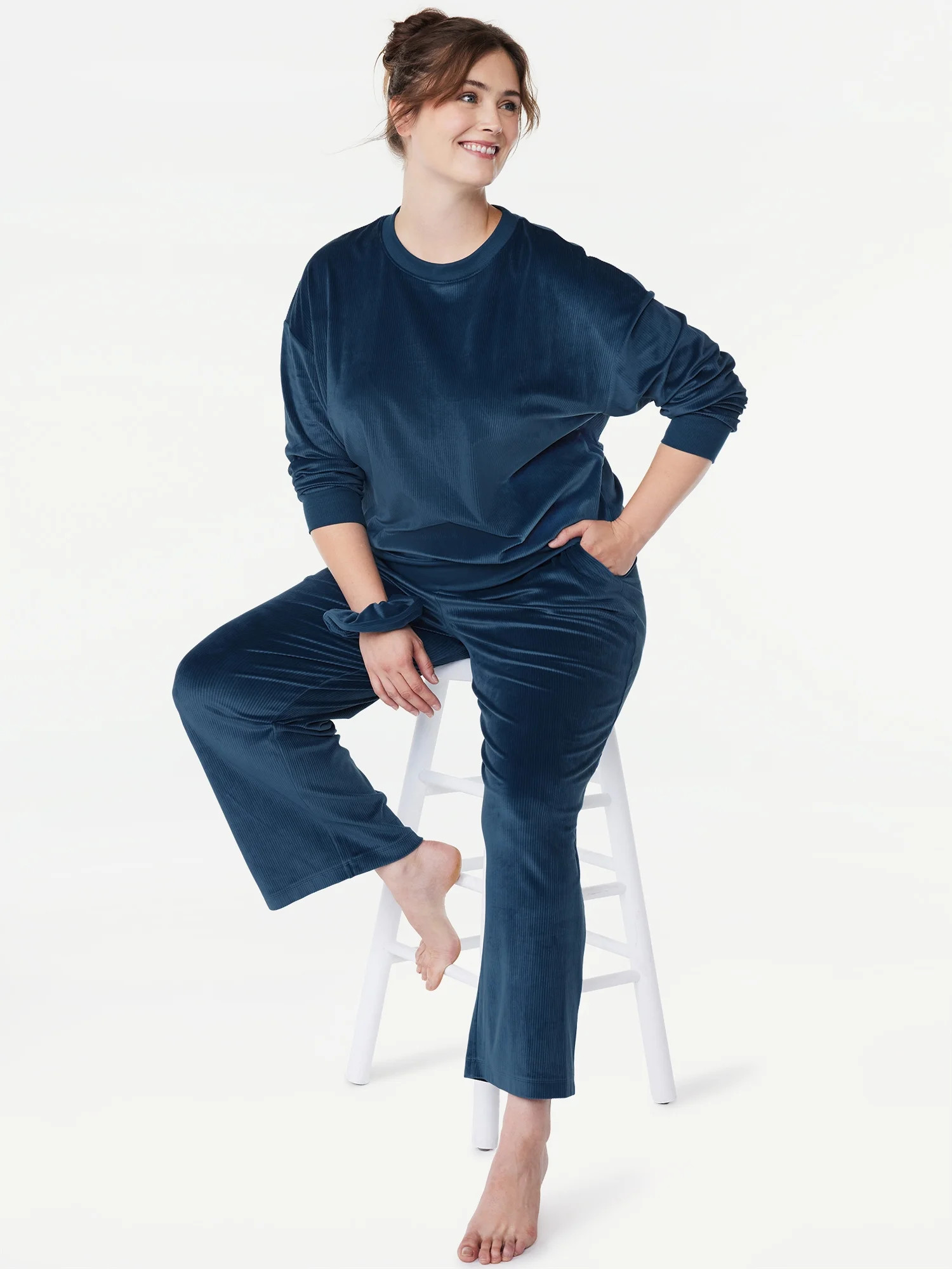 Joyspun Women's Ribbed Velour Top and Pants Pajama Set with Oversized Scrunchie, 3-Piece, Sizes S... | Walmart (US)