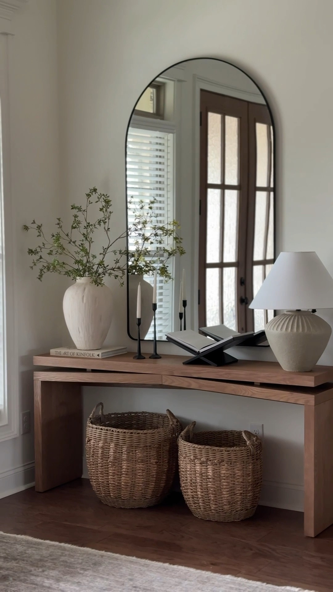 Entryway console table styling ❤️ table is shade antique brown

#LTKHome #LTKSeasonal #LTKSaleAlert