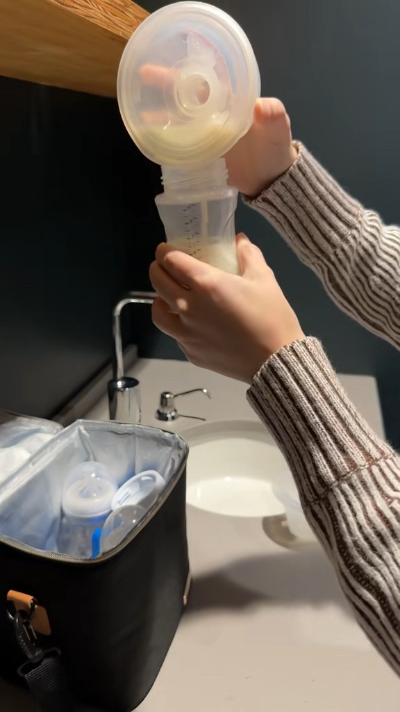 Pumping at work essentials - what’s in my pumping bag?
#pumping #pumpingatwork #momcozy #philipsavent #bottles #pumpingsupplies #nursingmom #cooler 

#LTKBump #LTKBaby #LTKFamily