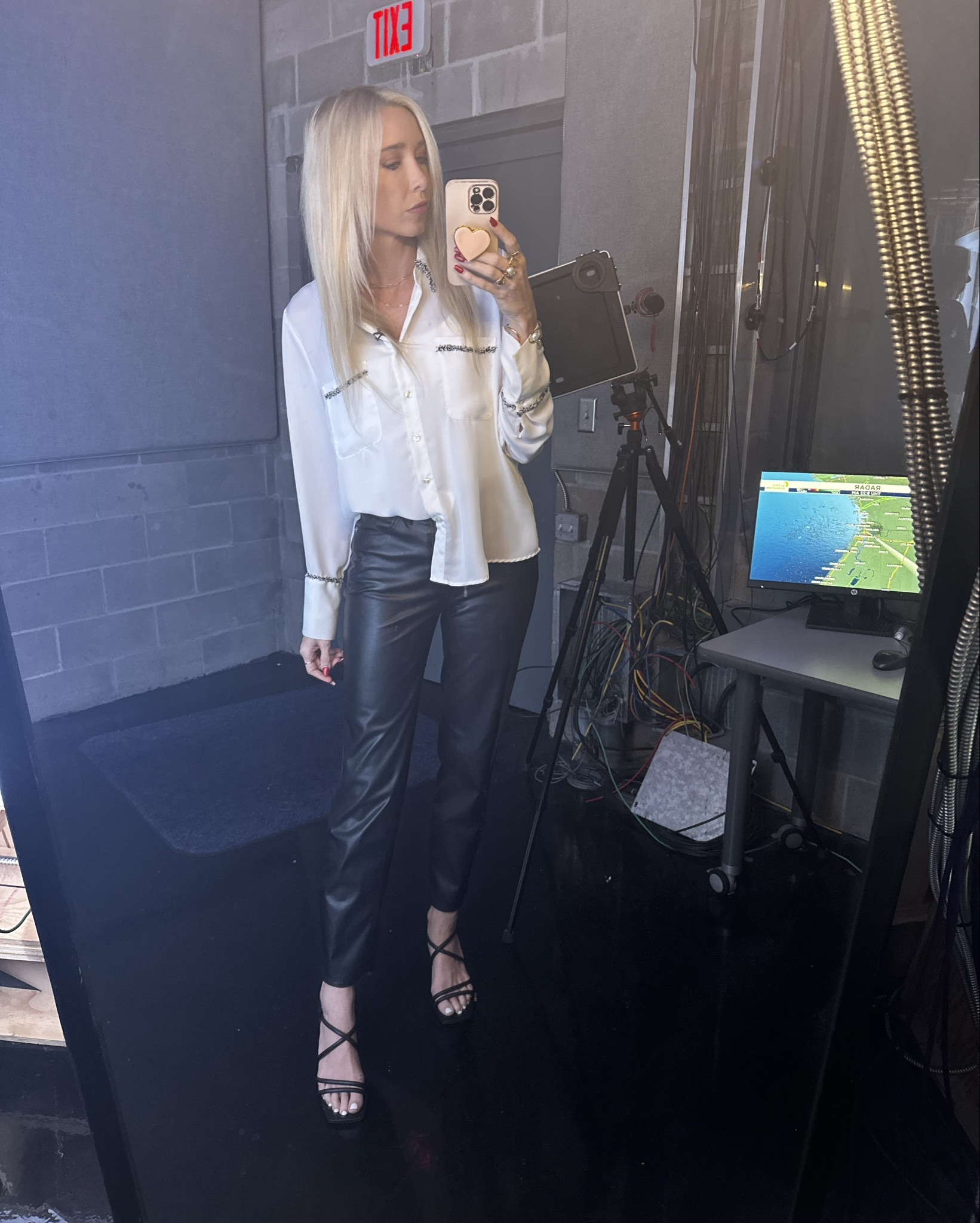 Easy workwear with a little leather 🖤