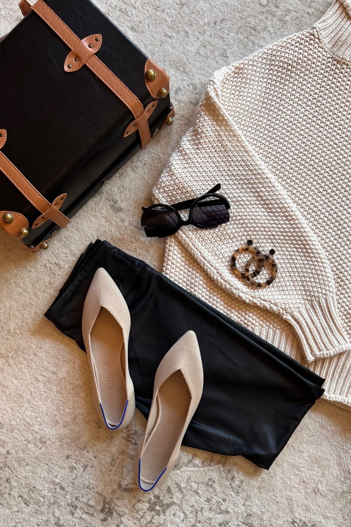 Cozy fall travel outfit! 💕

#LTKstyletip #LTKunder50 #LTKHoliday