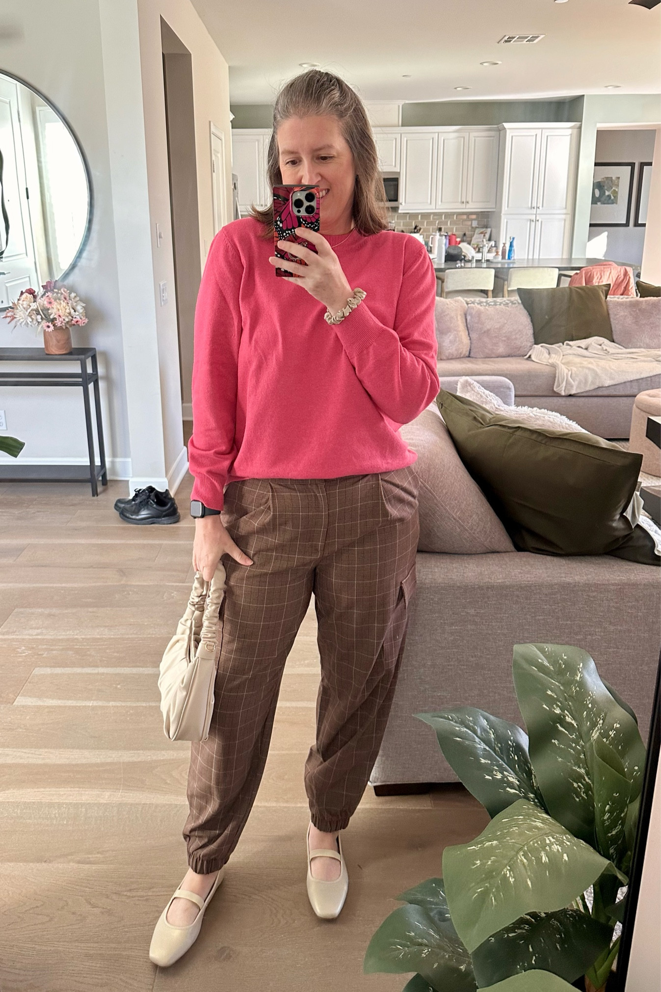 Love these comfy joggers from @target that you 💯 could wear to wear in a casual workplace - wearing a 10

Brightened up the look with this super soft sweater that is a great basic to have on hand. Lots of colors available- wearing a Large



#LTKover40 #LTKworkwear #LTKshoecrush