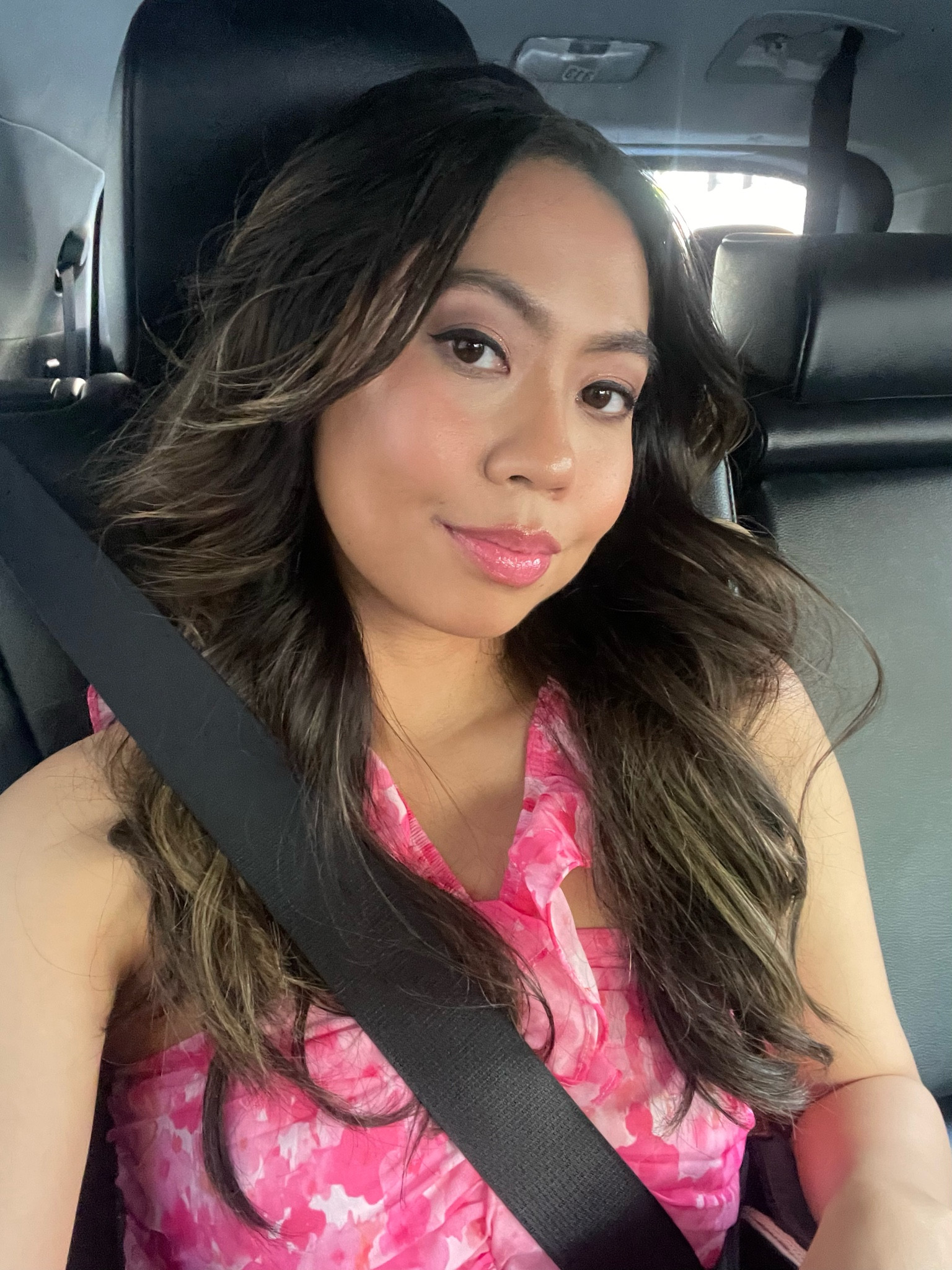 Having blowout styled hair can easily be achieved at home using the right tools and products that work with your hair type 🎀 Find out which products I use to help my hair appear professionally curled and styled all day ⬇️

#LTKBeauty #LTKSaleAlert #LTKFindsUnder100