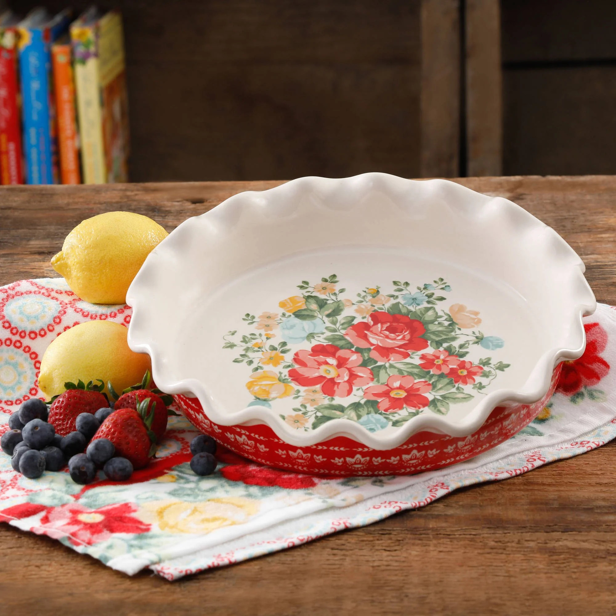 The Pioneer Woman Vintage Floral 9-Inch Pie Plate - Walmart.com | Walmart (US)