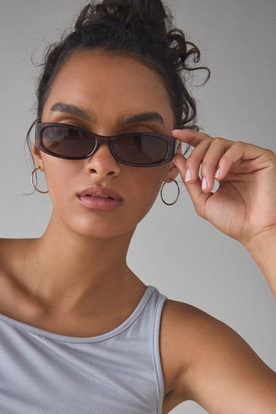 Mila Rectangle Sunglasses | Urban Outfitters (US and RoW)
