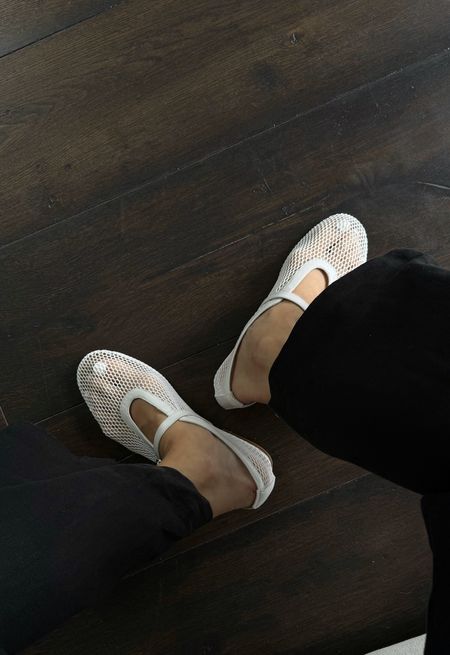 A new wardrobe favourite - #JoMercer white mesh sandals 🫶🏼🤍

#LTKaustralia #LTKstyletip #LTKshoecrush