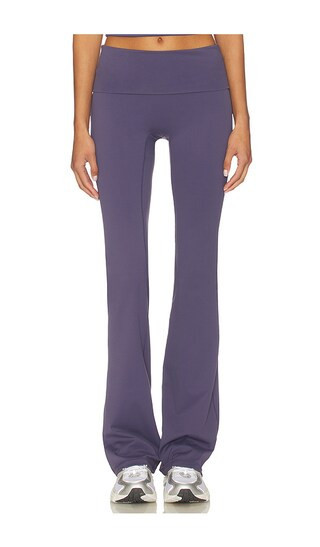 Gold Hinge Essentials Foldover Flare Pant in Navy. - size L | Revolve Clothing (Global)