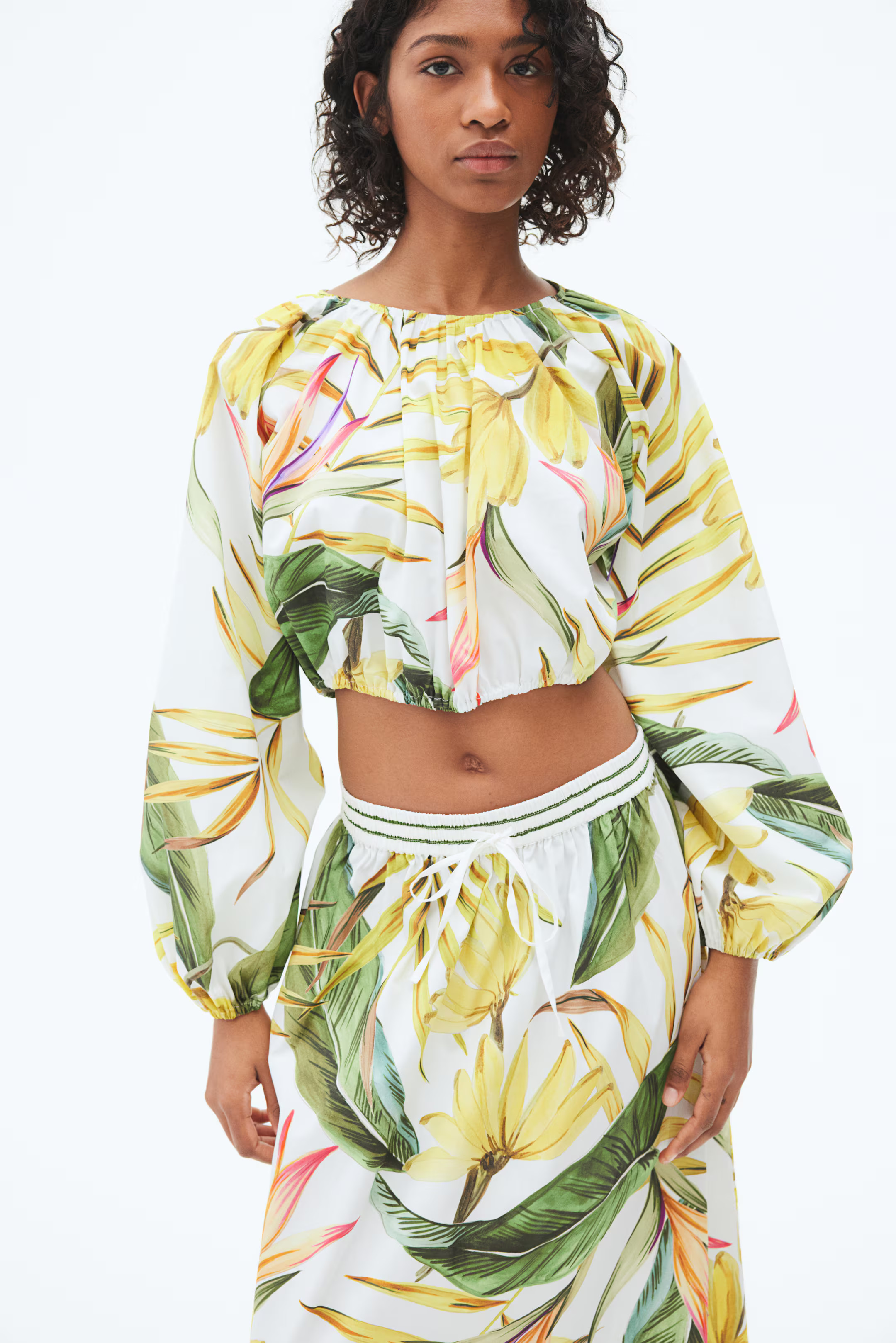 Cropped Poplin Blouse - White/floral - Ladies | H&M US | H&M (US + CA)