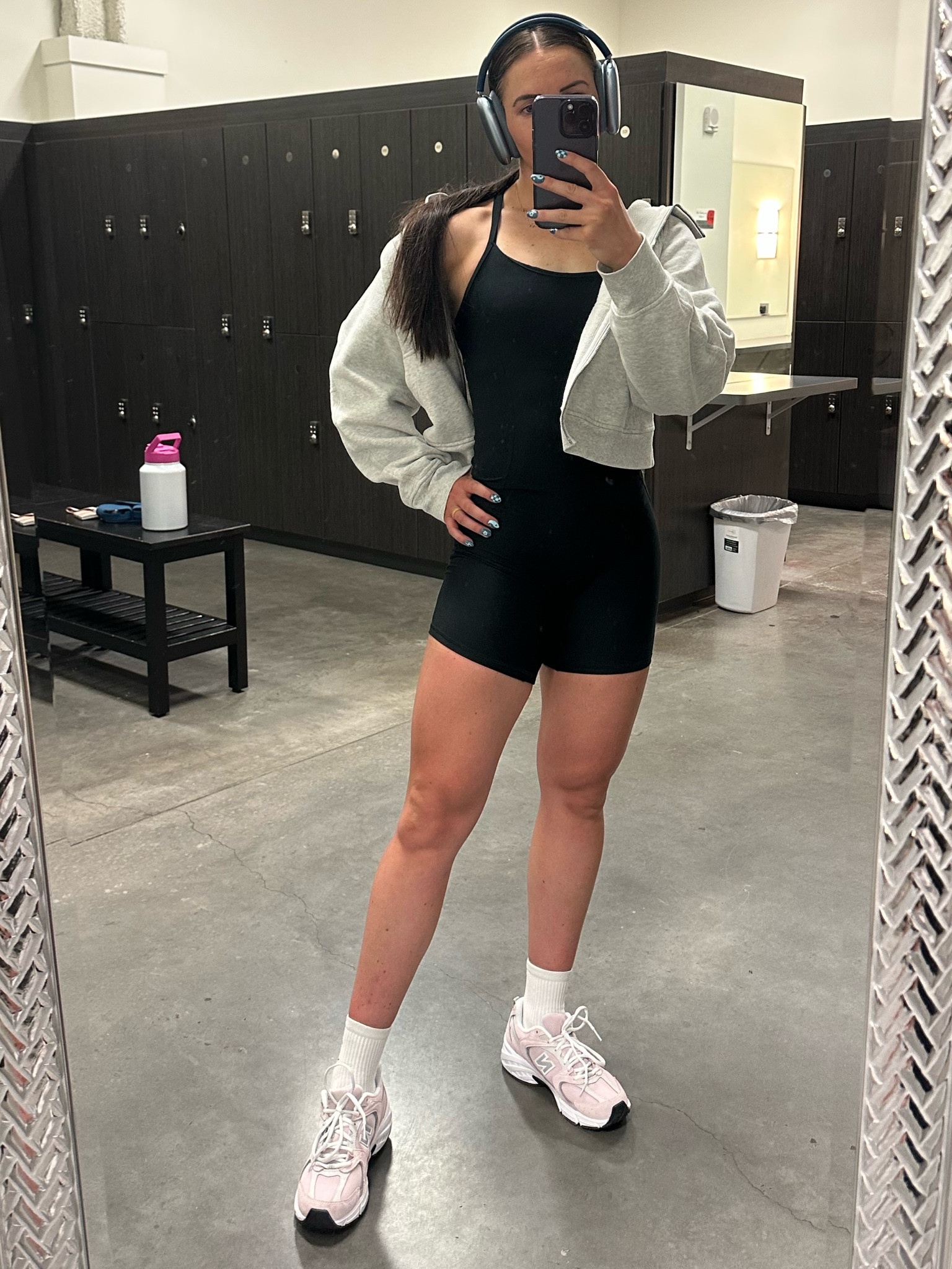 Workout fit of the day! We are into the onesie lately and all the neutral colors 🖤

#LTKfit