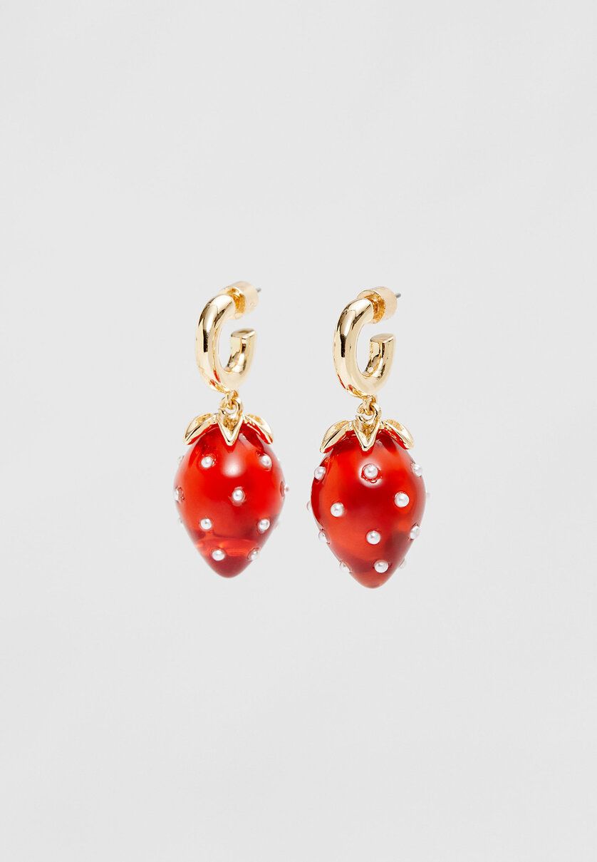 Strawberry charm earrings | Stradivarius (UK)