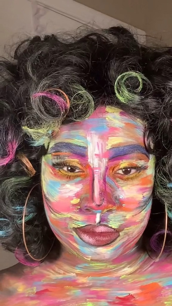 UCANBE Athena Face Body Paint Oil Palette + Translucent Setting