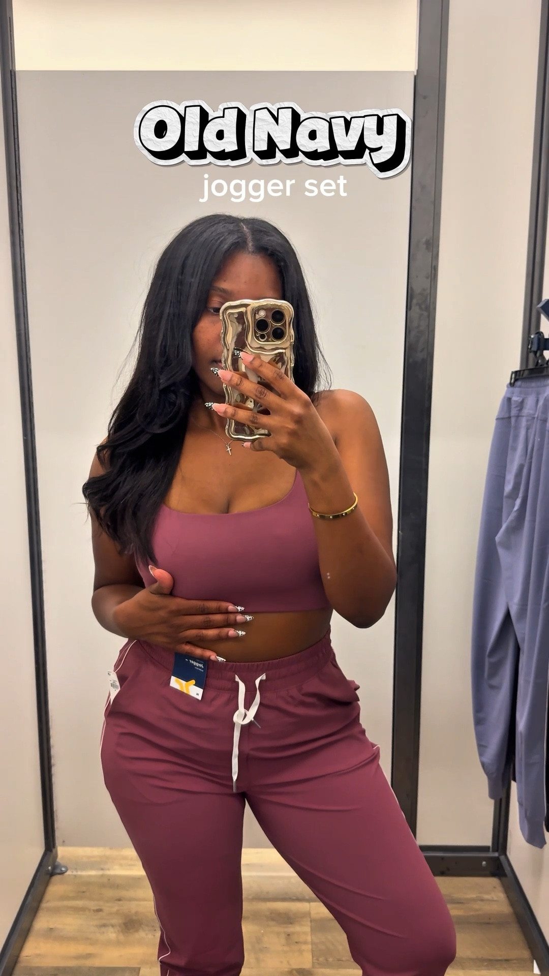 Old Navy jogger set 👀

Super comfortable, stretchy, and easy to wear.

I tried it in black and maroon/plum.

For reference:
5’5 | 163 lbs
Top: medium
Bottoms: small

#LTKootd #LTKSeasonal #LTKActive
