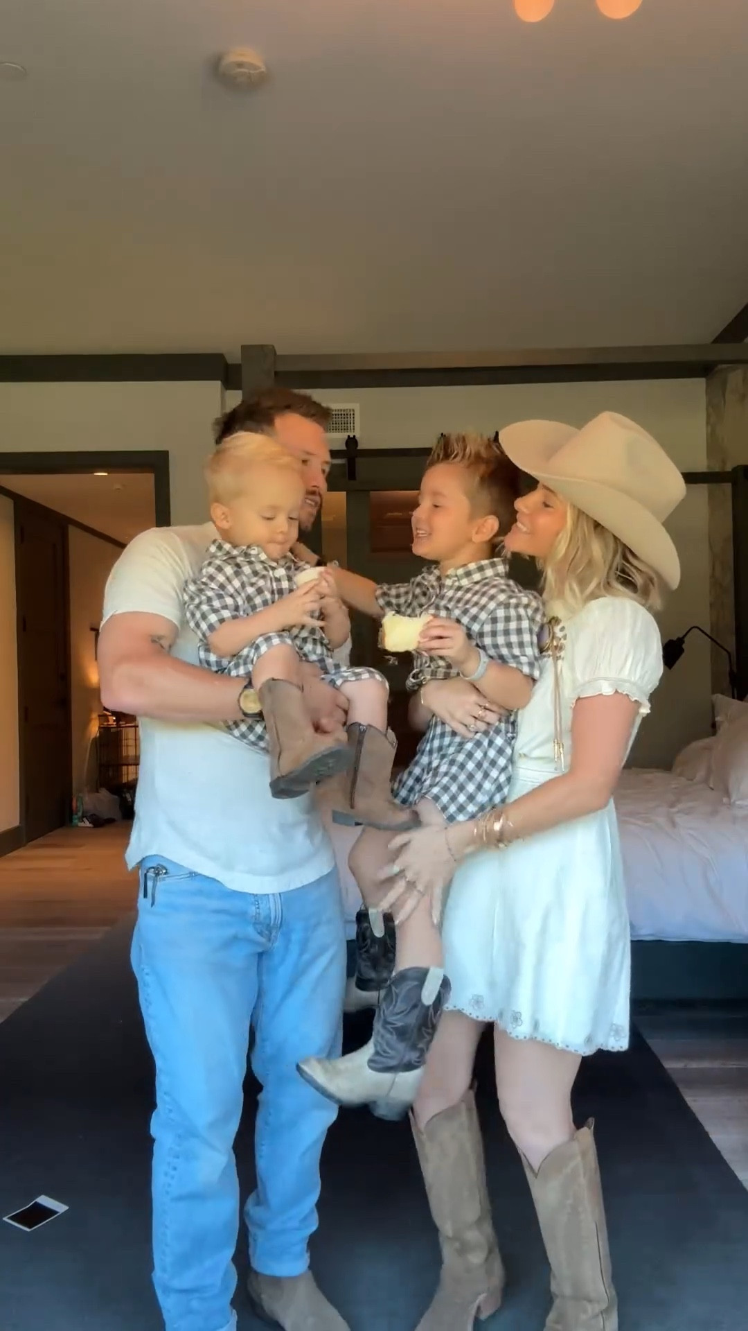 Family photo outfits, country concert outfit, fall outfit

#LTKFamily #LTKVideo #LTKMens