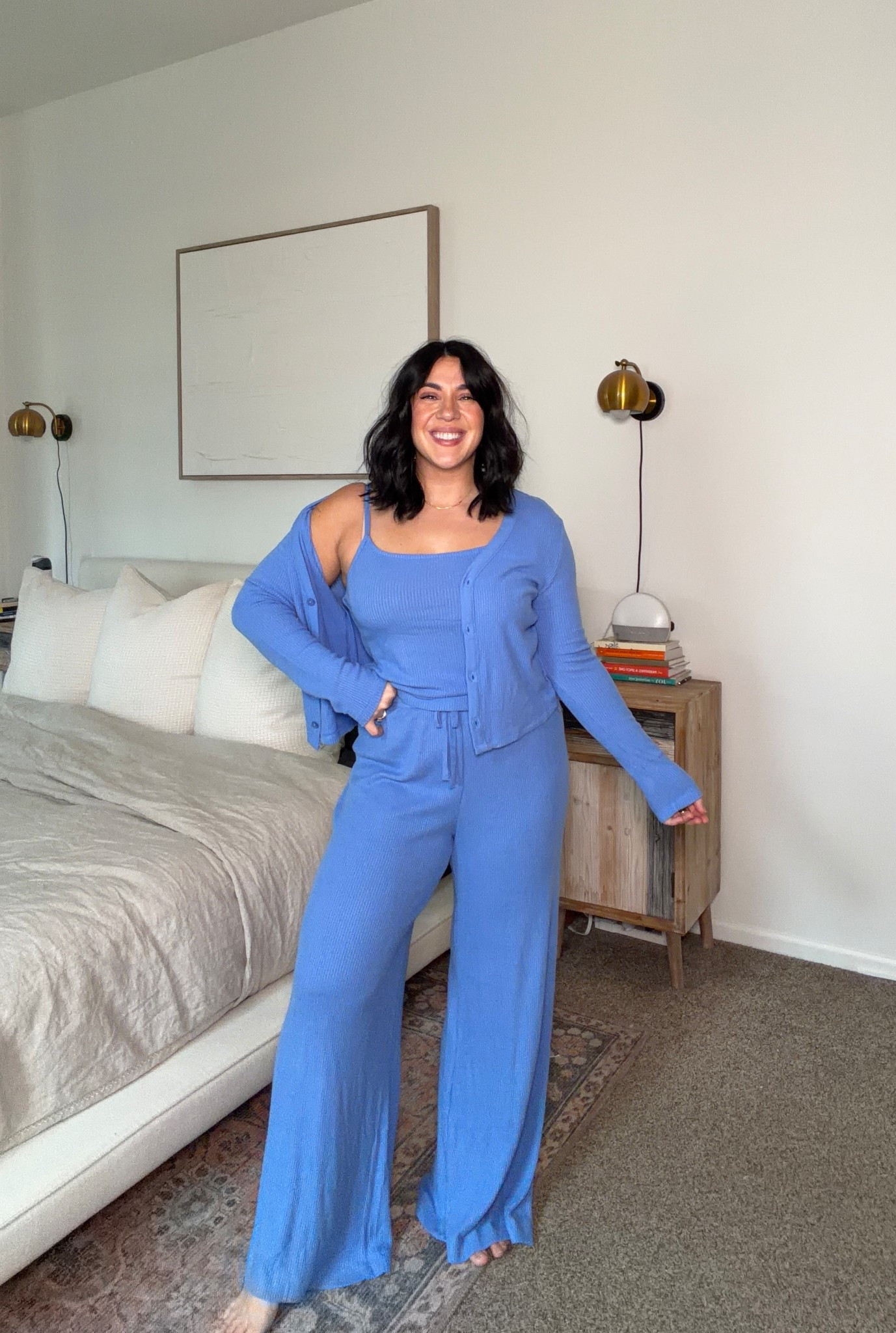 Size Medium :) lounge / pajama set! 

#LTKmomlife #LTKdayinmylife #LTKMidsize