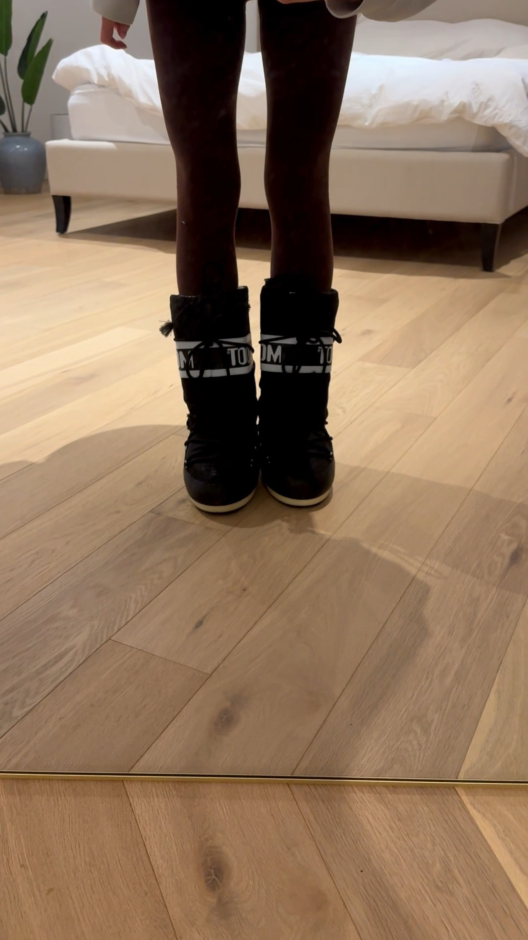 Moon boots came just in time for the snow! 

Moon boots, winter boots, high boots, knee boots, warm boots, winter gear, ski boots, tall boots, winter puffer, cute boots, gifts for her, teen gift, mom gift, winter coat, winter puffer, black warm boots, comfortable boots  

 

#LTKwinter #LTKstyletip #LTKgiftguide