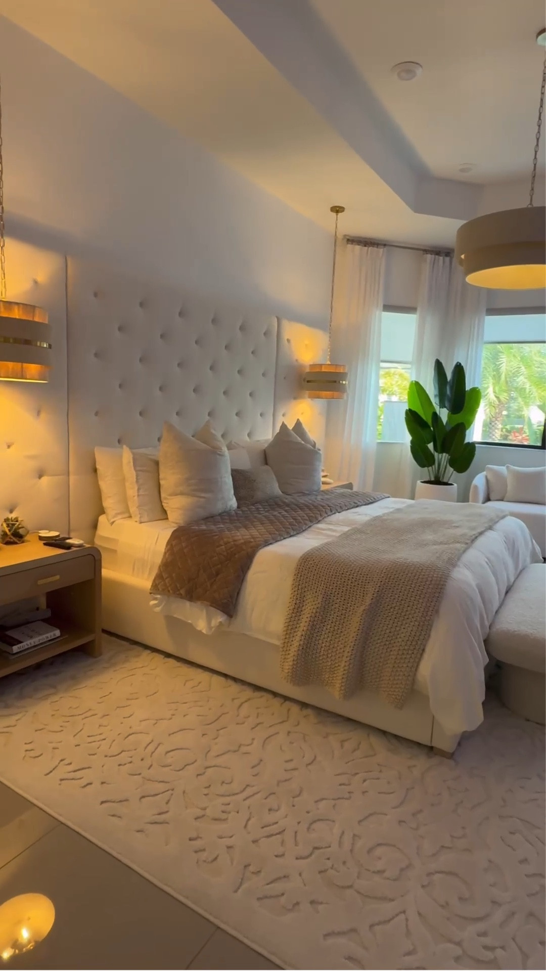 Did a little bedroom revamp. I got new bedding, a new chair, new nightstands and also new lighting 💡 
I opted for pendants instead of lamps taking up the whole nightstand space


#LTKVideo #LTKHome