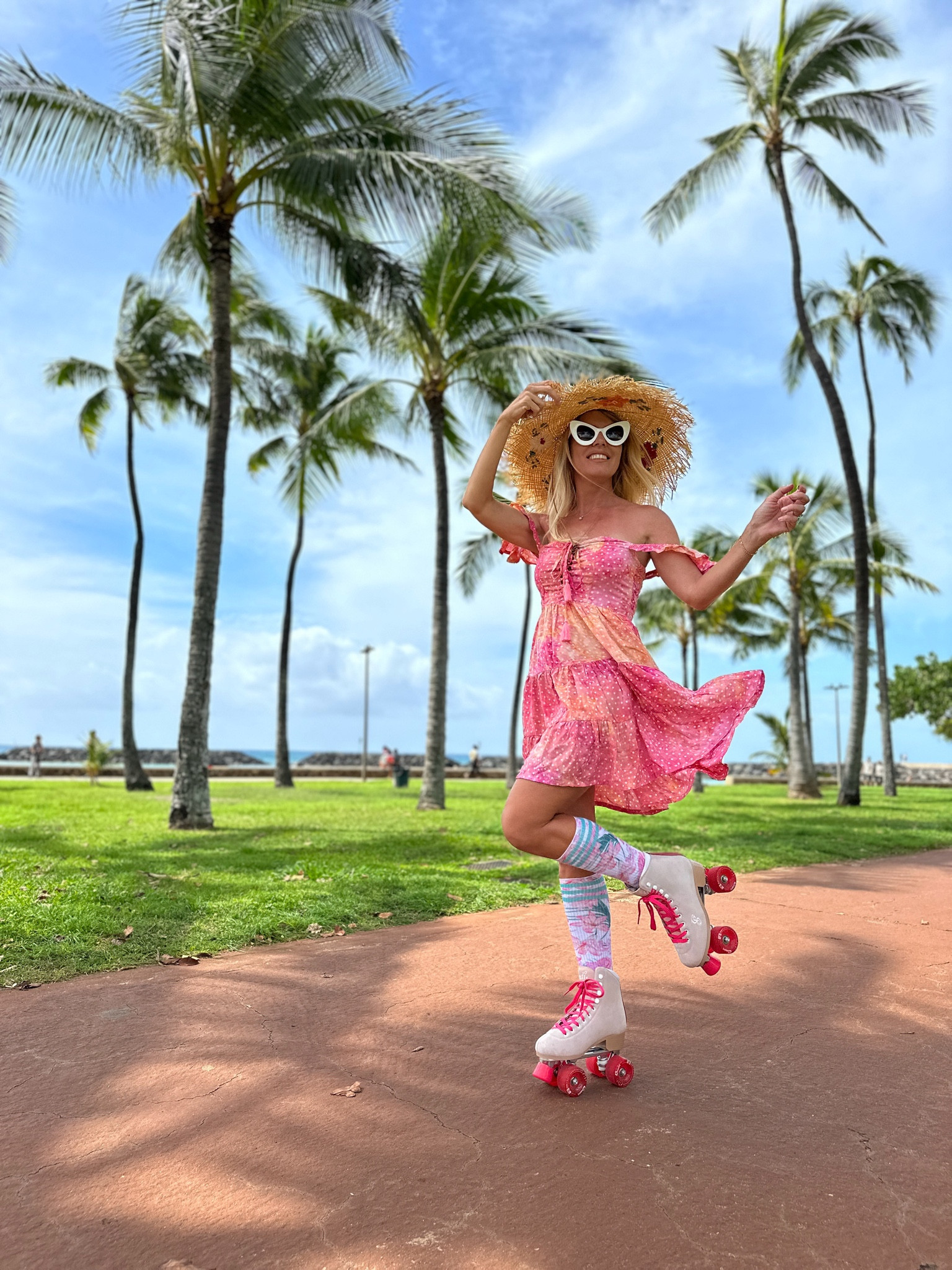 Cute summer  roller skating outfit ! 🛼

#LTKstyletip #LTKU #LTKActive