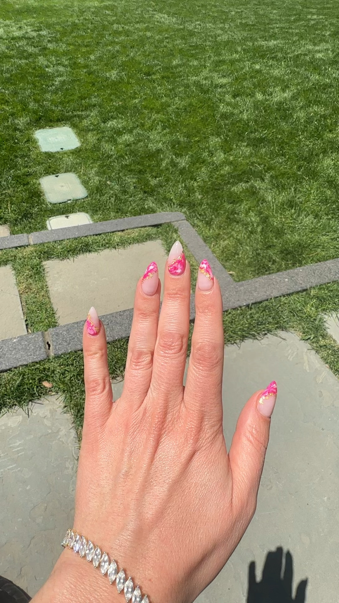 It’s finally nice out in Boston! Summer nails this month are pink and gold for a wedding ✨

#LTKSeasonal #LTKTravel #LTKootd