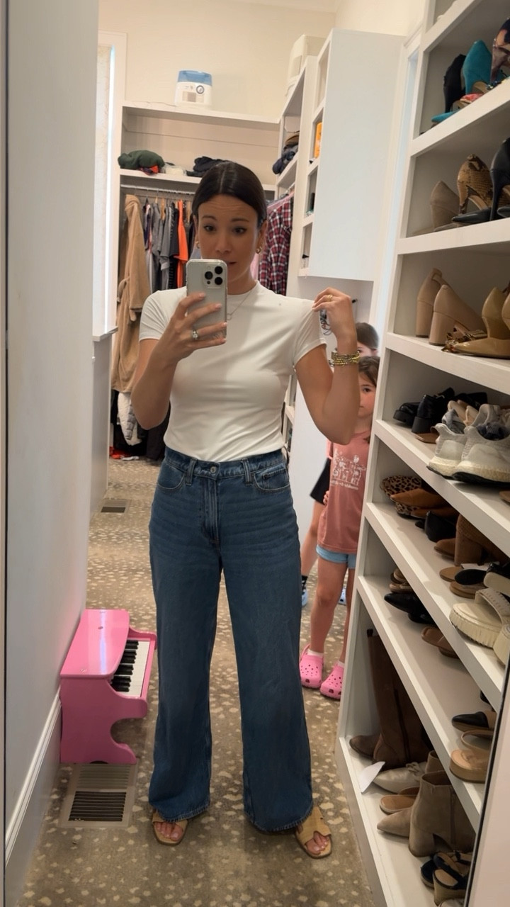 Found the perfect white tshirt!! So soft, so wonderful and only $23 from Amazon 🙌❤️

#LTKstyletip #LTKfindsunder50 #LTKActive