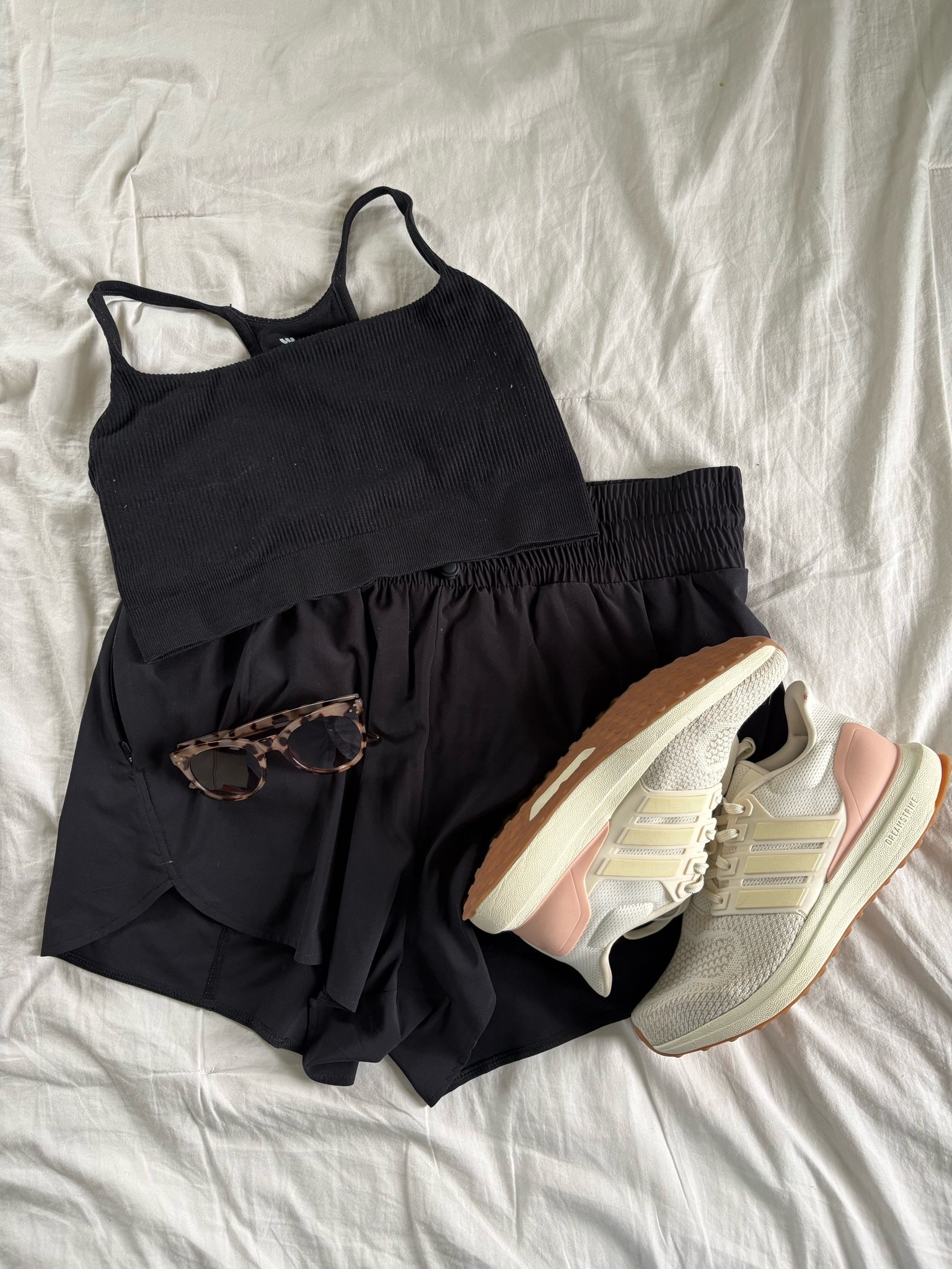 🚨 25% off all in motion 

Active wear outfit. 

Active shorts // work out outfit // athletic outfit // running shorts

#LTKmorningroutine #LTKfitnessgoals #LTKSaleAlert