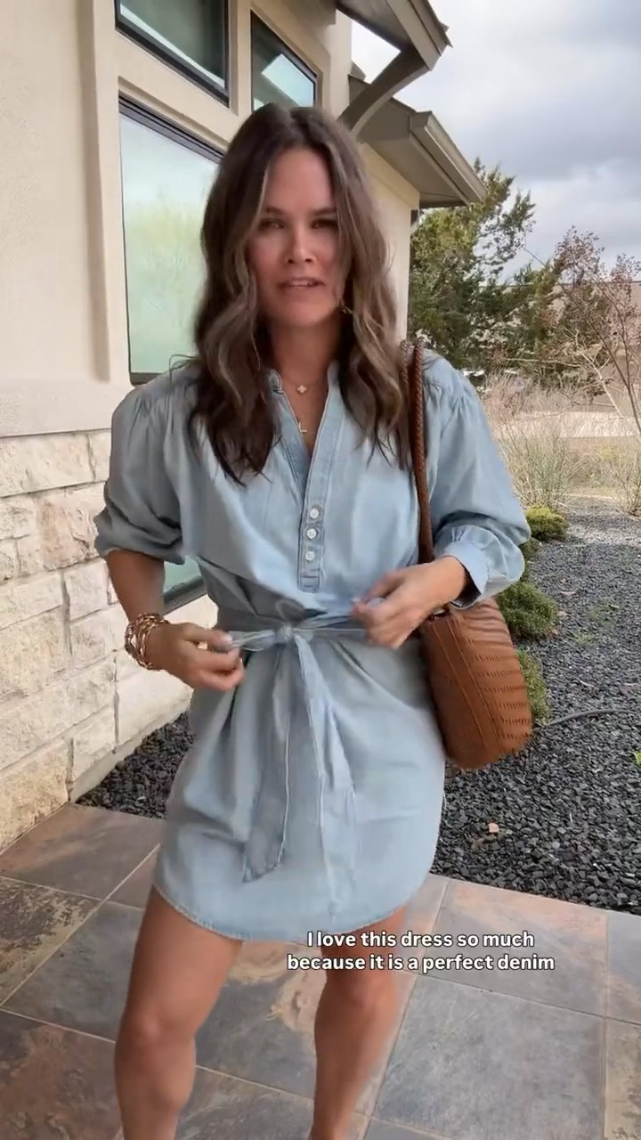 Nothing better than a good denim dress ! This midi is comfortable, effortless, and the perfect throw-on piece when you want to look put together with minimal effort. 

 

#LTKdayinmylife #LTKgrwm #LTKootd