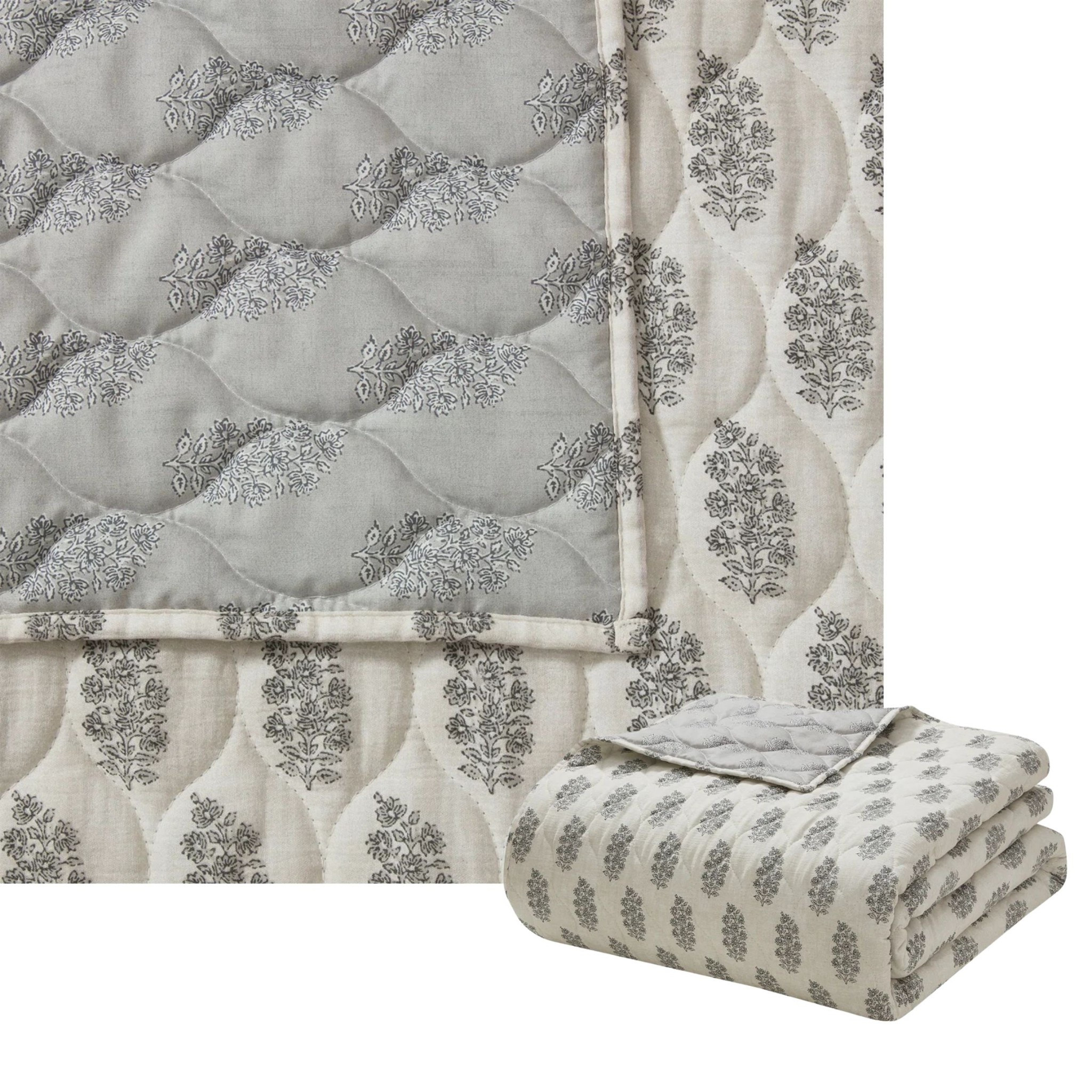 45% off this beautiful designer quilt!

#LTKHome