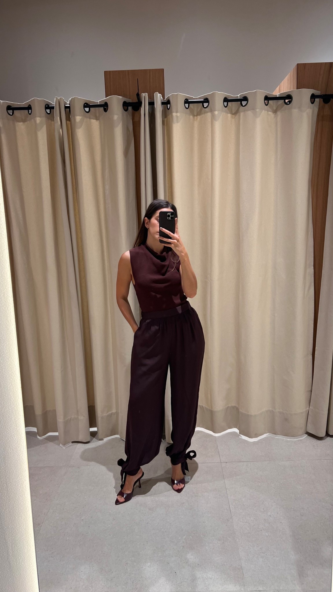 Alladin trousers are the must have of the season 🤎🍂

#LTKSeasonal #LTKWorkwear #LTKStyleTip